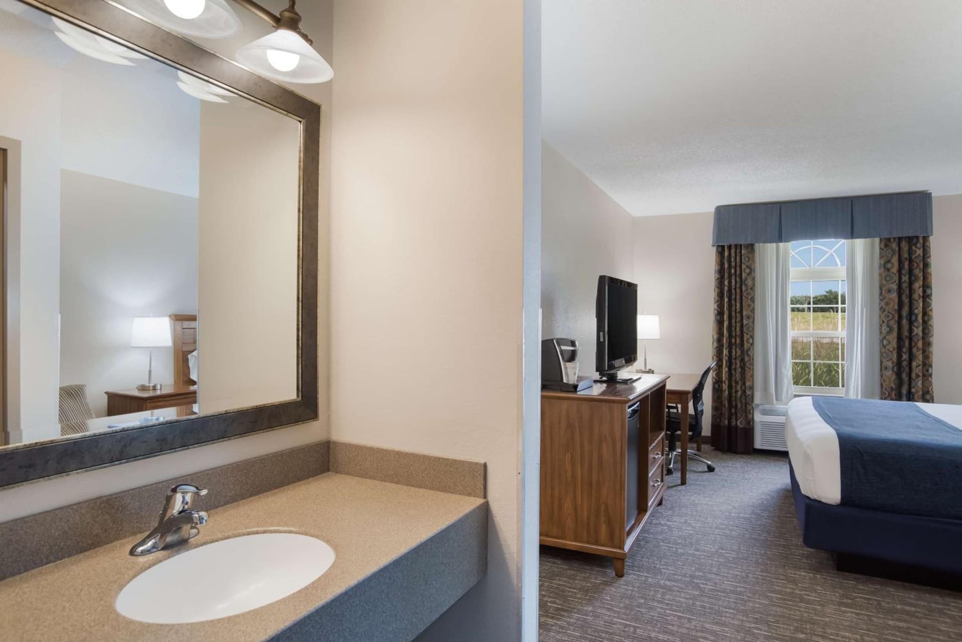 SureStay Plus by Best Western Elizabethtown Lancaster gallery photo in Elizabethtown, PA — image 46