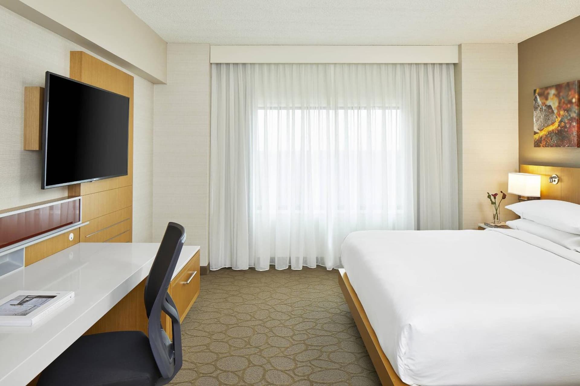 Renaissance Chicago Glenview Suites Hotel gallery photo in Glenview, IL — image 44