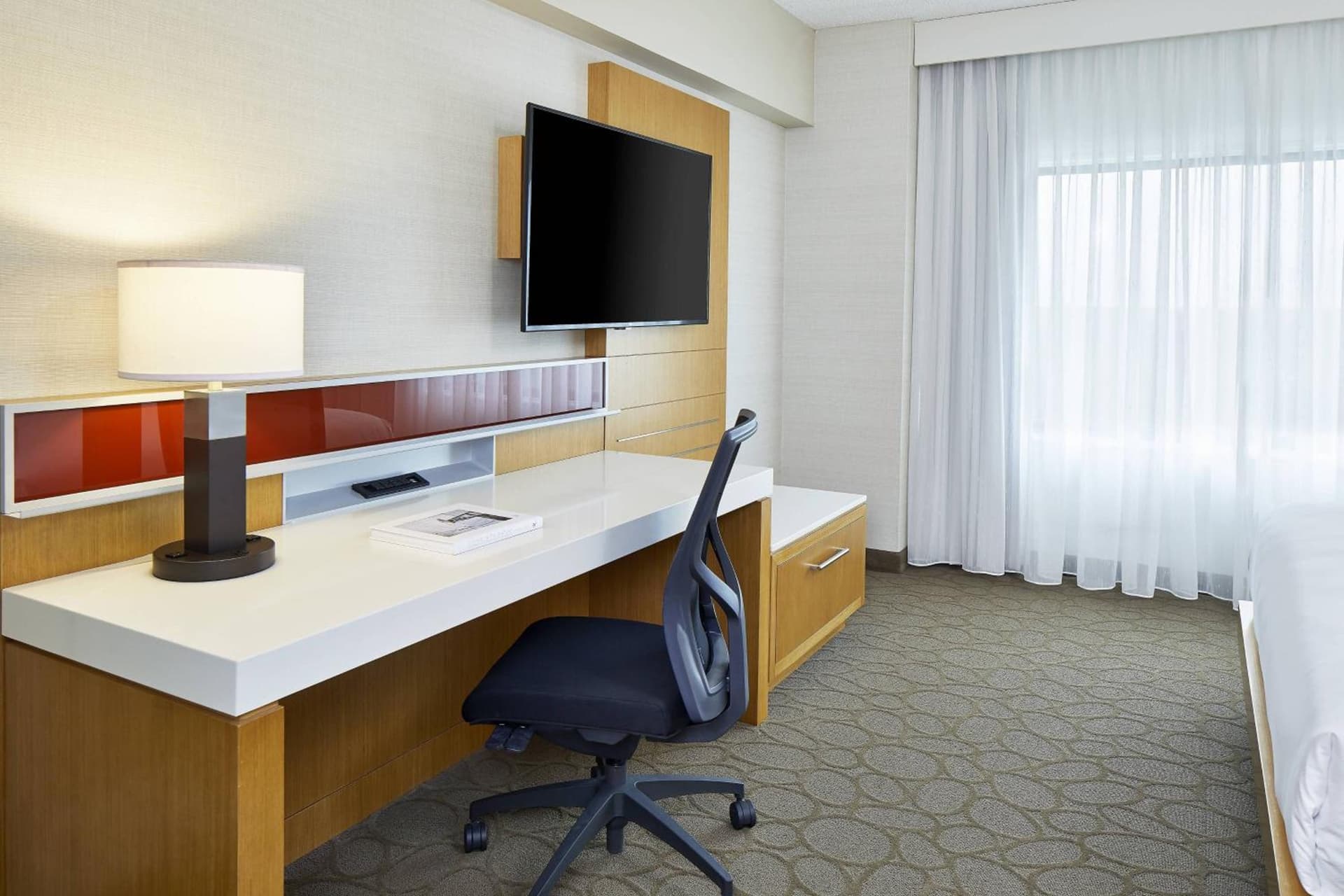 Renaissance Chicago Glenview Suites Hotel gallery photo in Glenview, IL — image 27