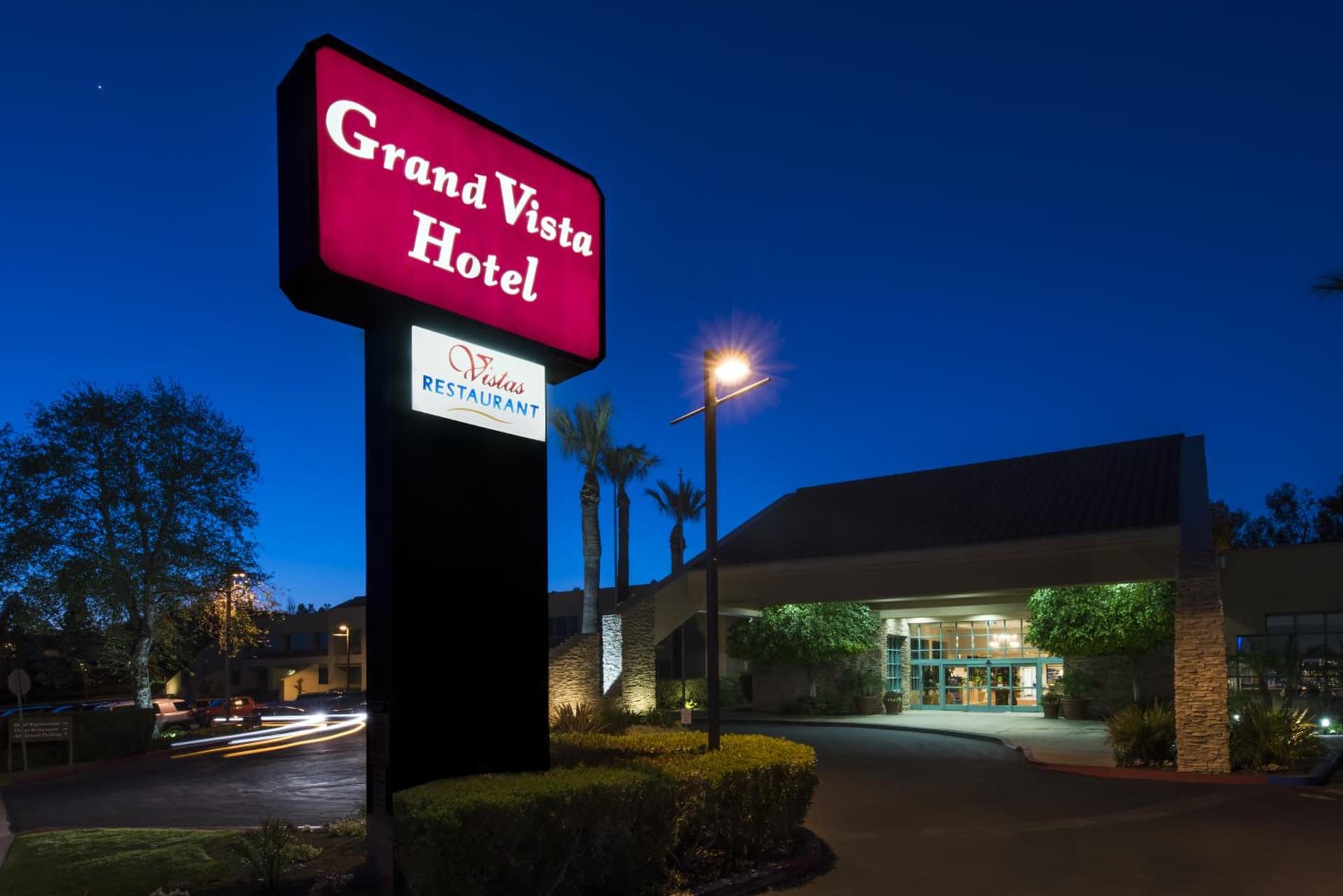 Grand Vista Hotel — hotel in Simi Valley, California