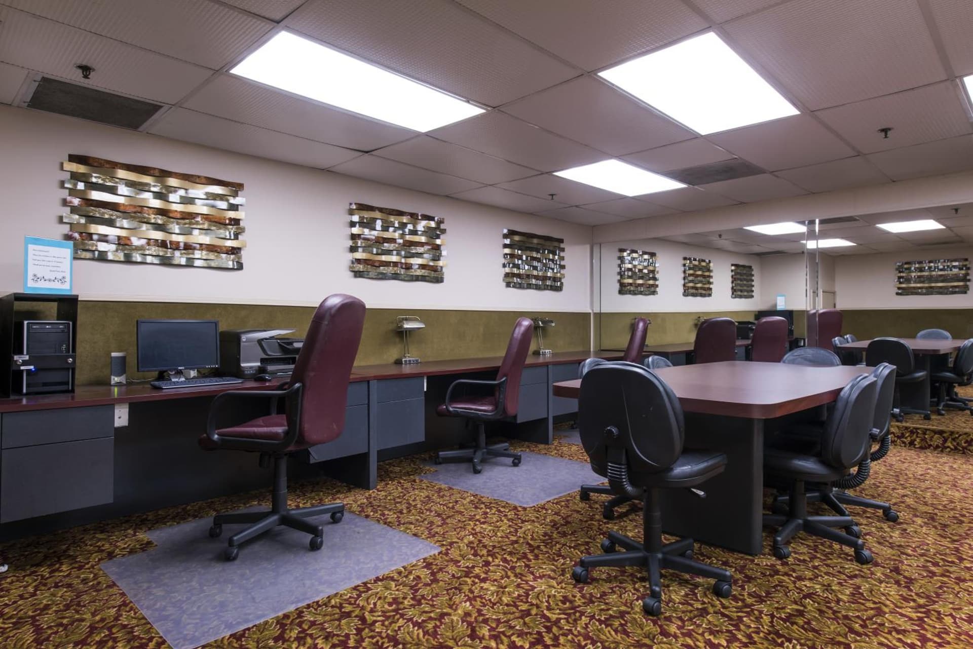 Grand Vista Hotel gallery photo in Simi Valley, CA — image 4