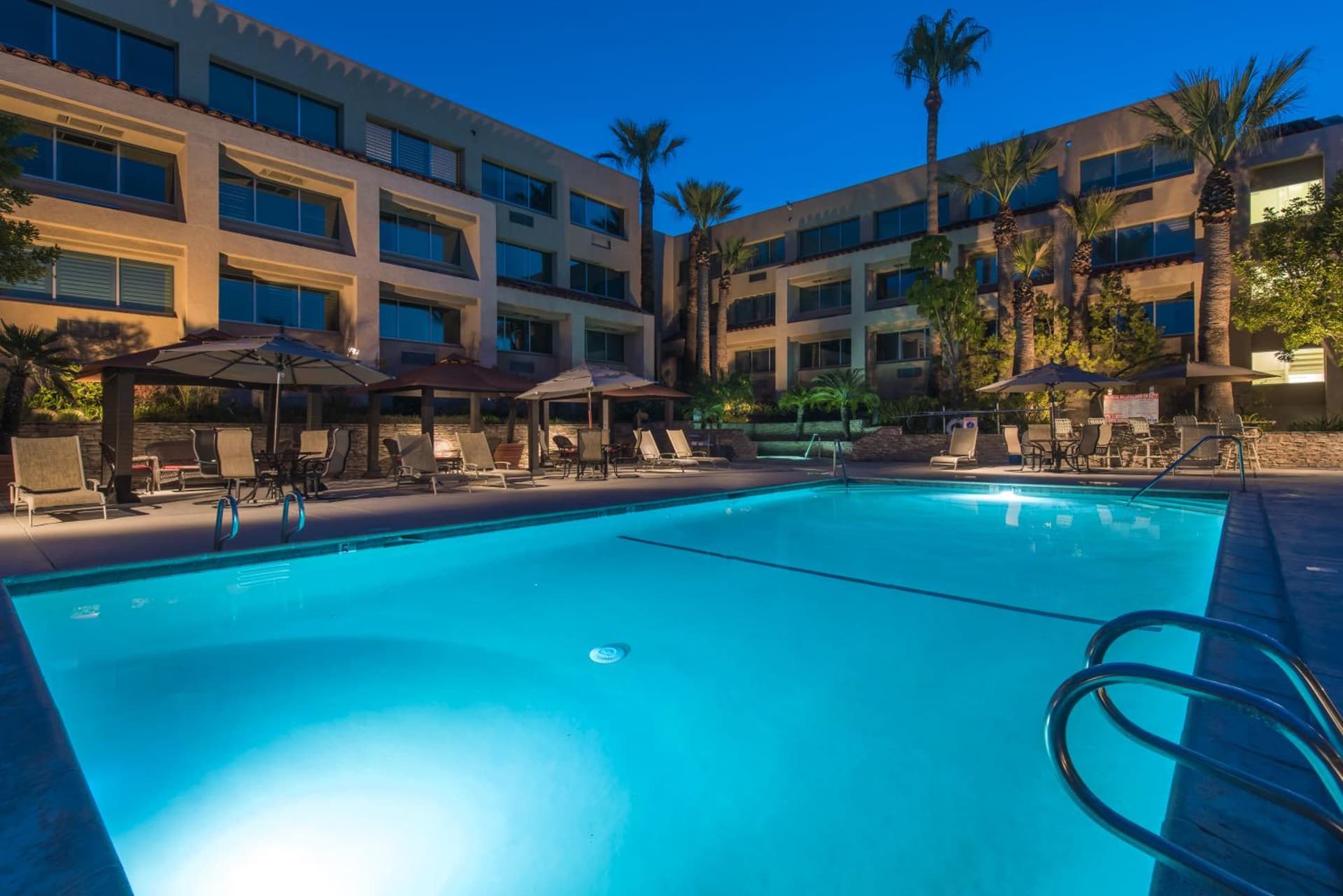 Grand Vista Hotel gallery photo in Simi Valley, CA — image 5