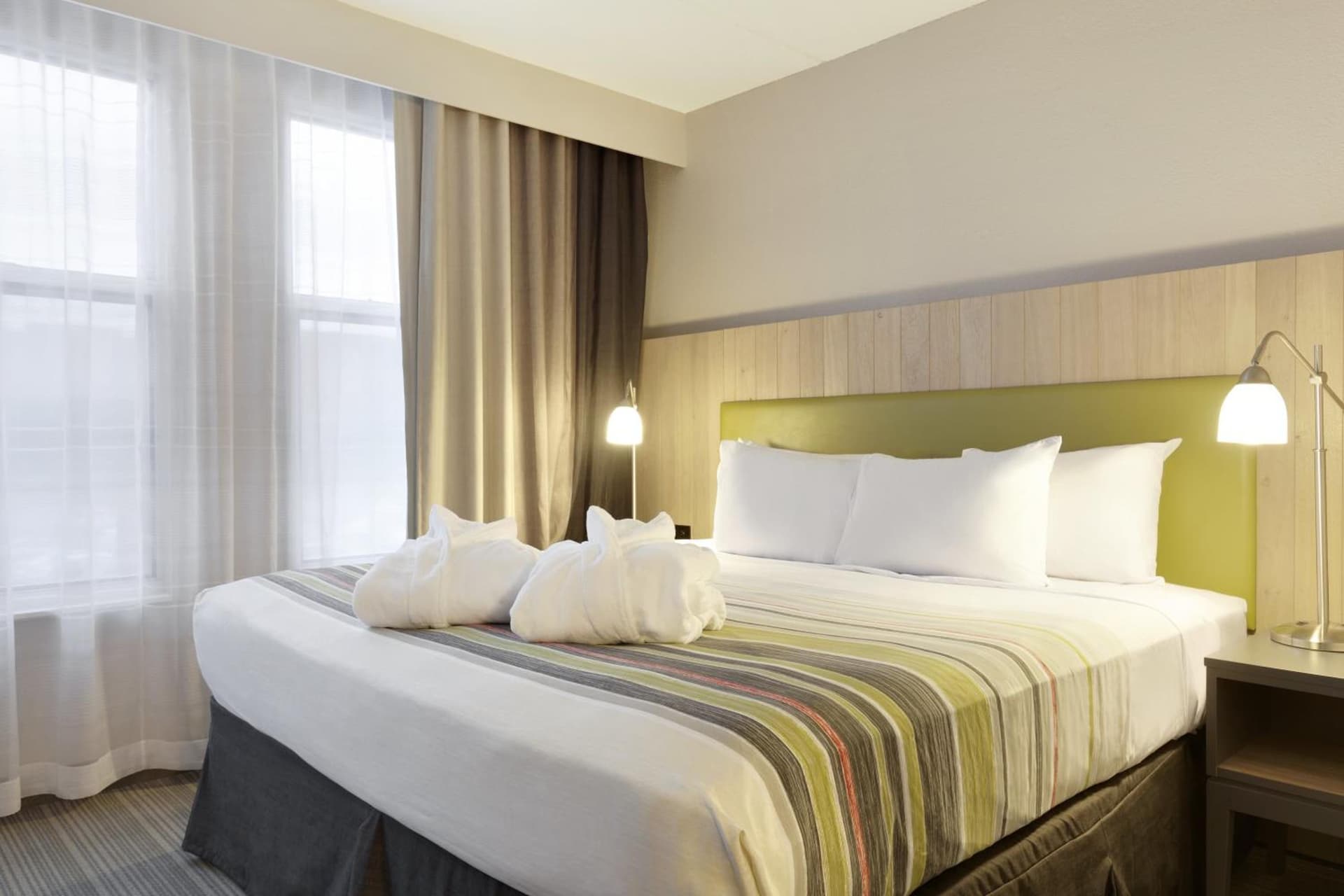 Country Inn & Suites by Radisson, Bloomington at Mall of America, MN gallery photo in Bloomington, MN — image 13