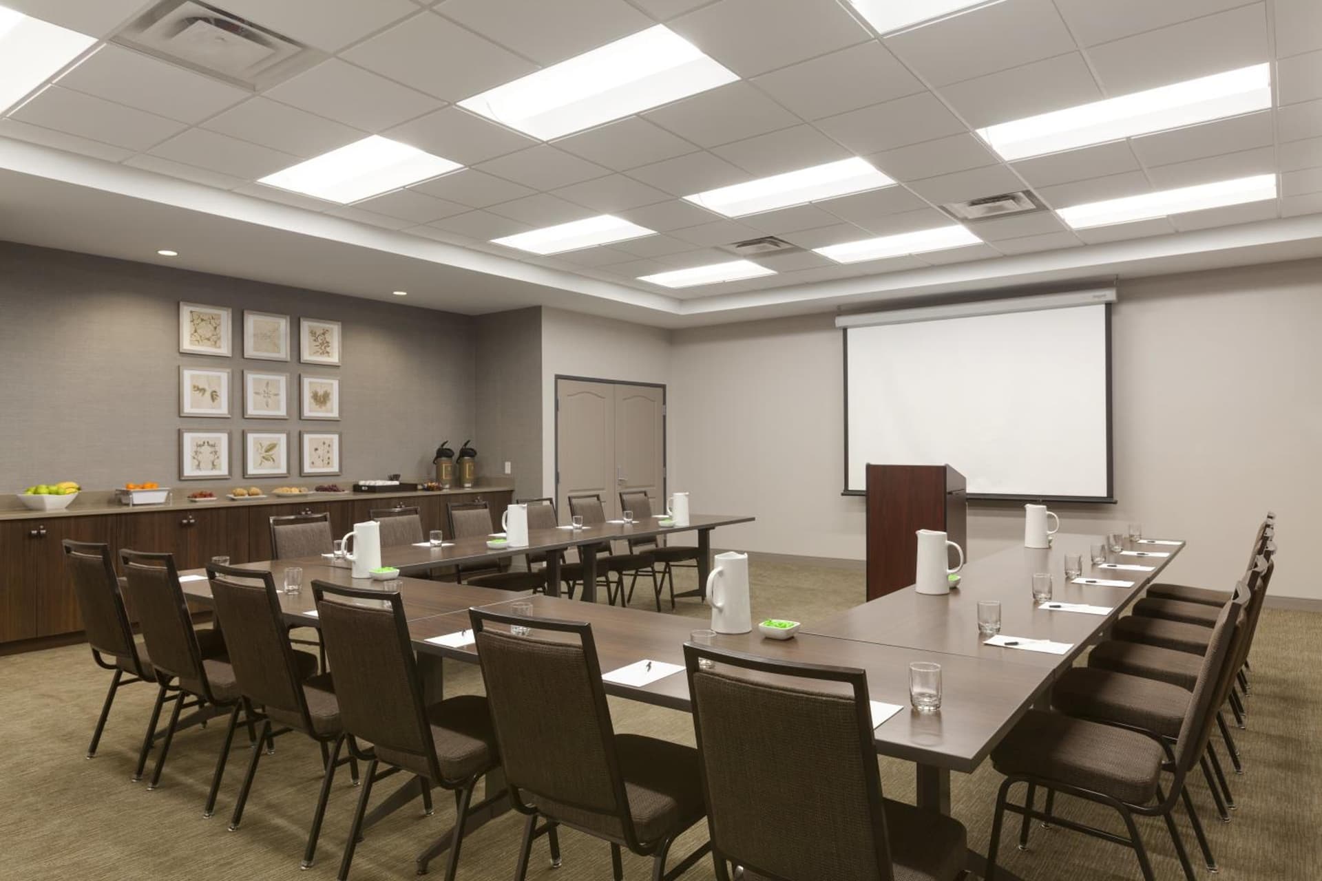 Country Inn & Suites by Radisson, Bloomington at Mall of America, MN gallery photo in Bloomington, MN — image 37