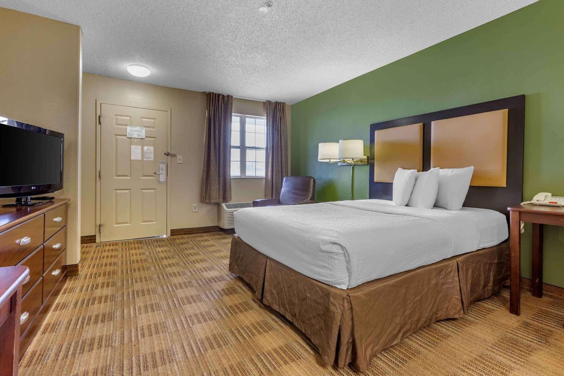 Extended Stay America Suites - El Paso - Airport gallery photo in El Paso, TX — image 28