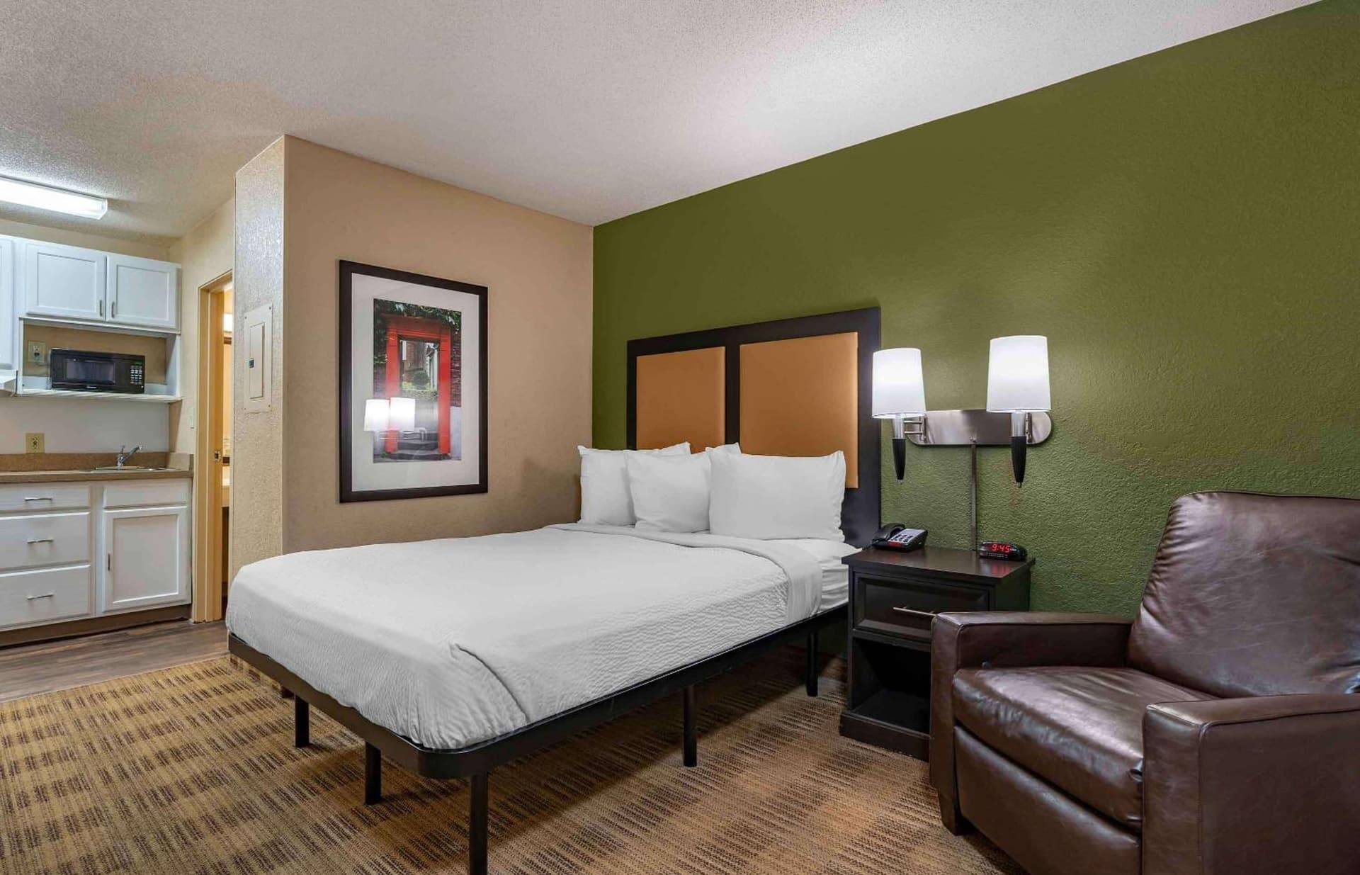 Extended Stay America Suites - Lexington - Nicholasville Road property views in Lexington, KY — gallery photo 3