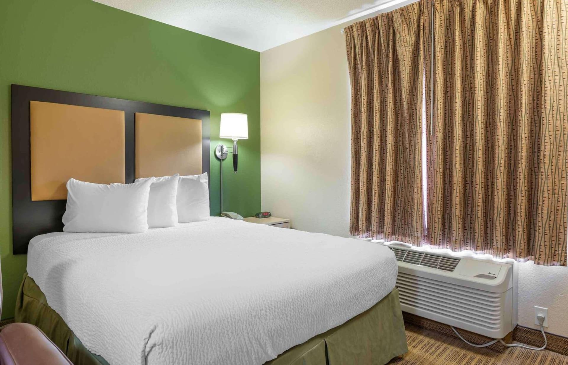 Extended Stay America Suites - Cincinnati - Blue Ash - Kenwood Road property views in Blue Ash, OH — gallery photo 3