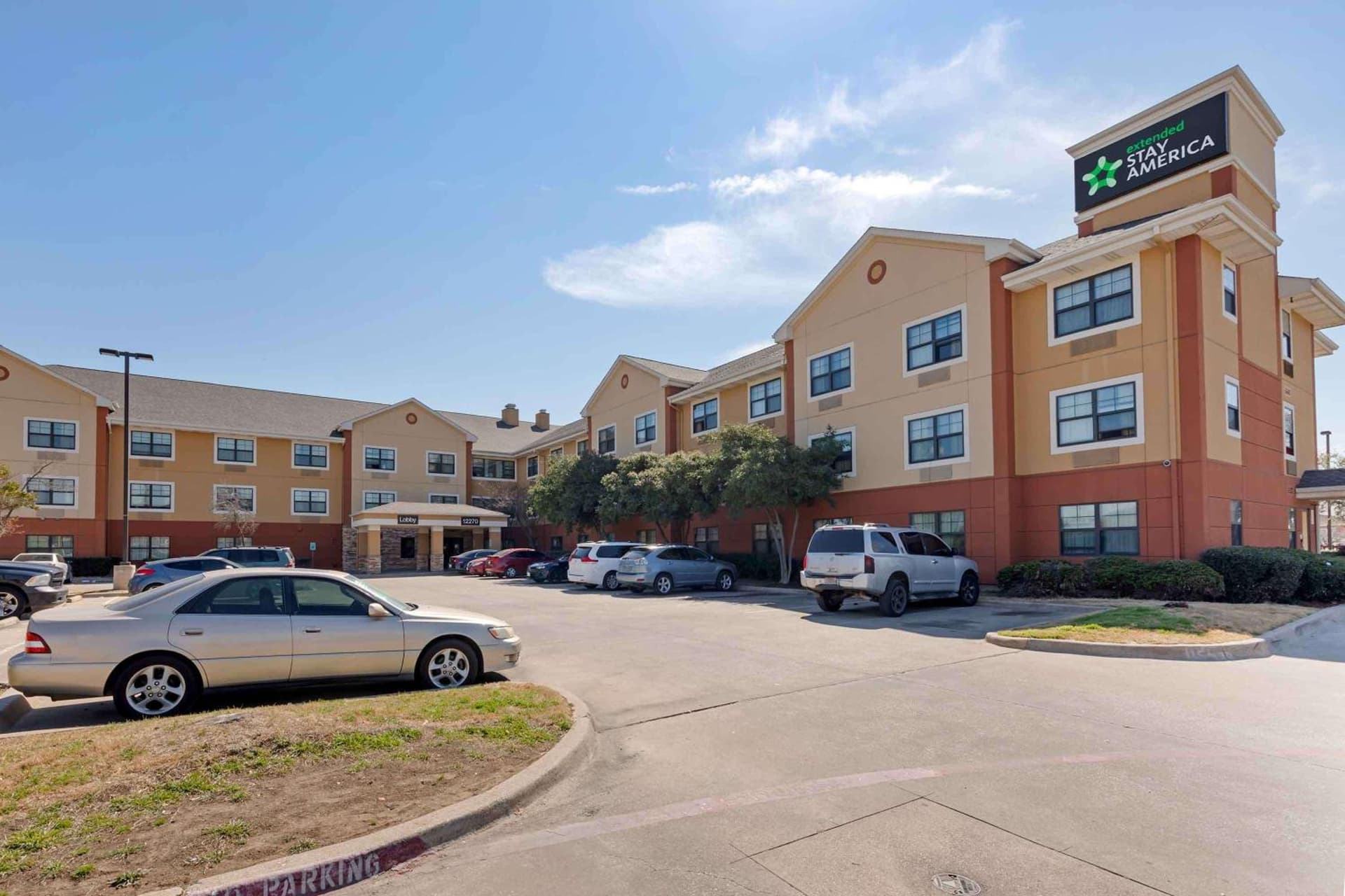 Extended Stay America Suites - Dallas - Greenville Avenue featured exterior or lobby in Dallas, TX — similar hotel