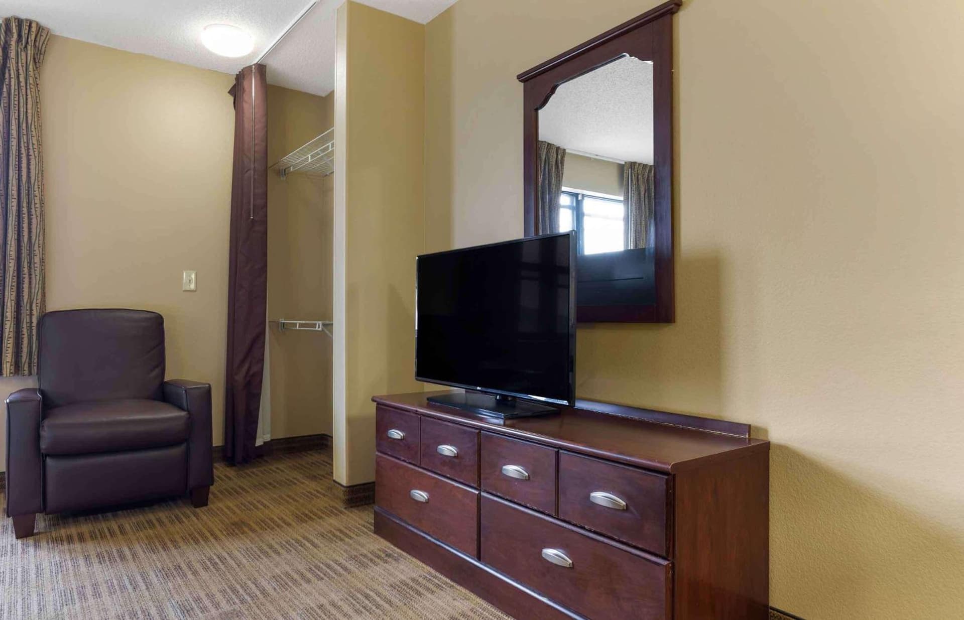 Extended Stay America Suites - Waco - Woodway interior in Waco, TX — gallery photo 2