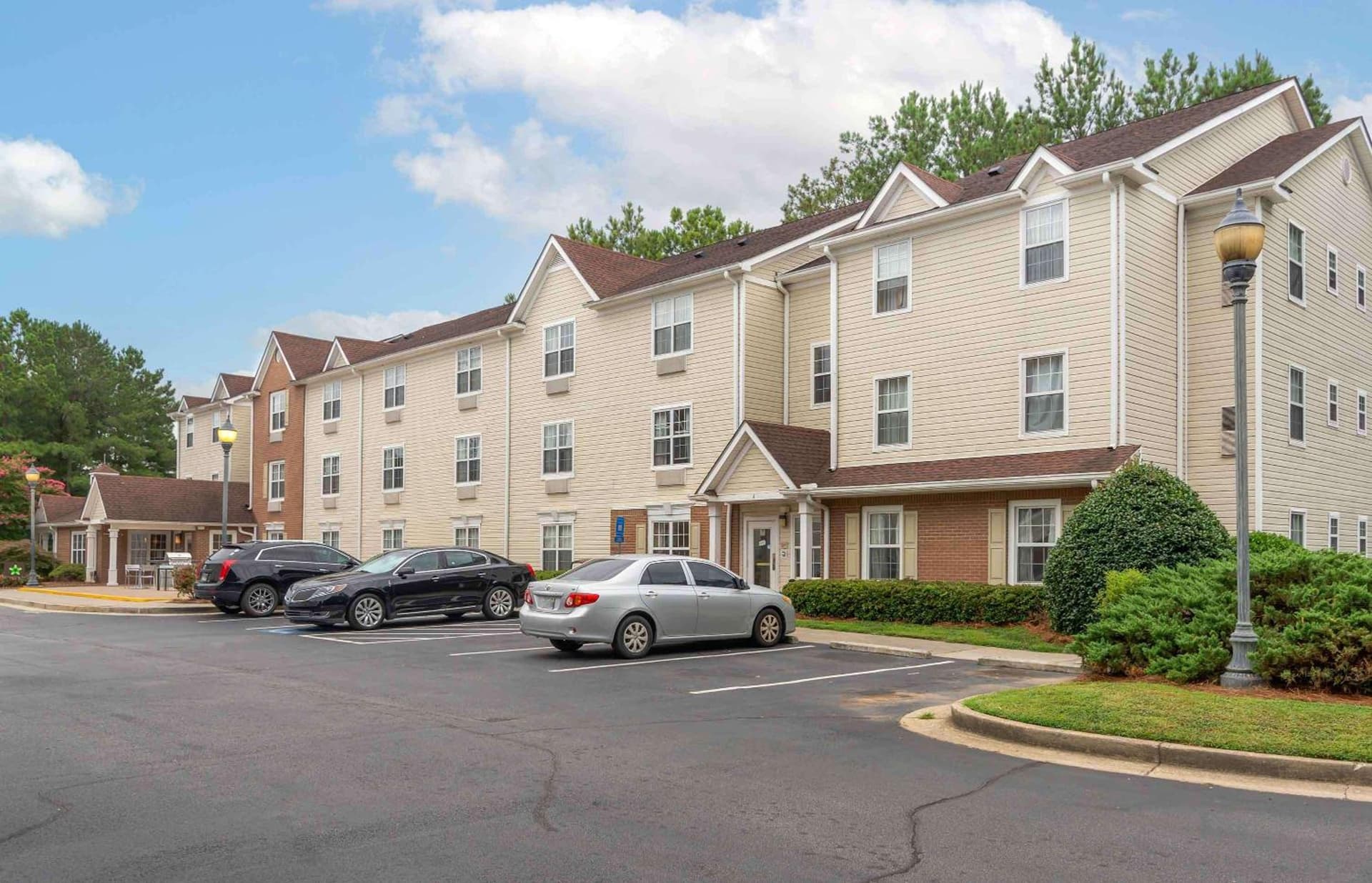 Extended Stay America Suites - Atlanta - Norcross - Peachtree Corners featured exterior or lobby in Norcross, GA — similar hotel