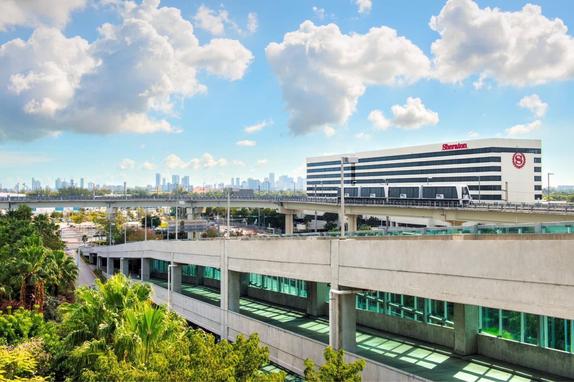 Sheraton Miami Airport Hotel and Executive Meeting Center interior in Miami, FL — gallery photo 2