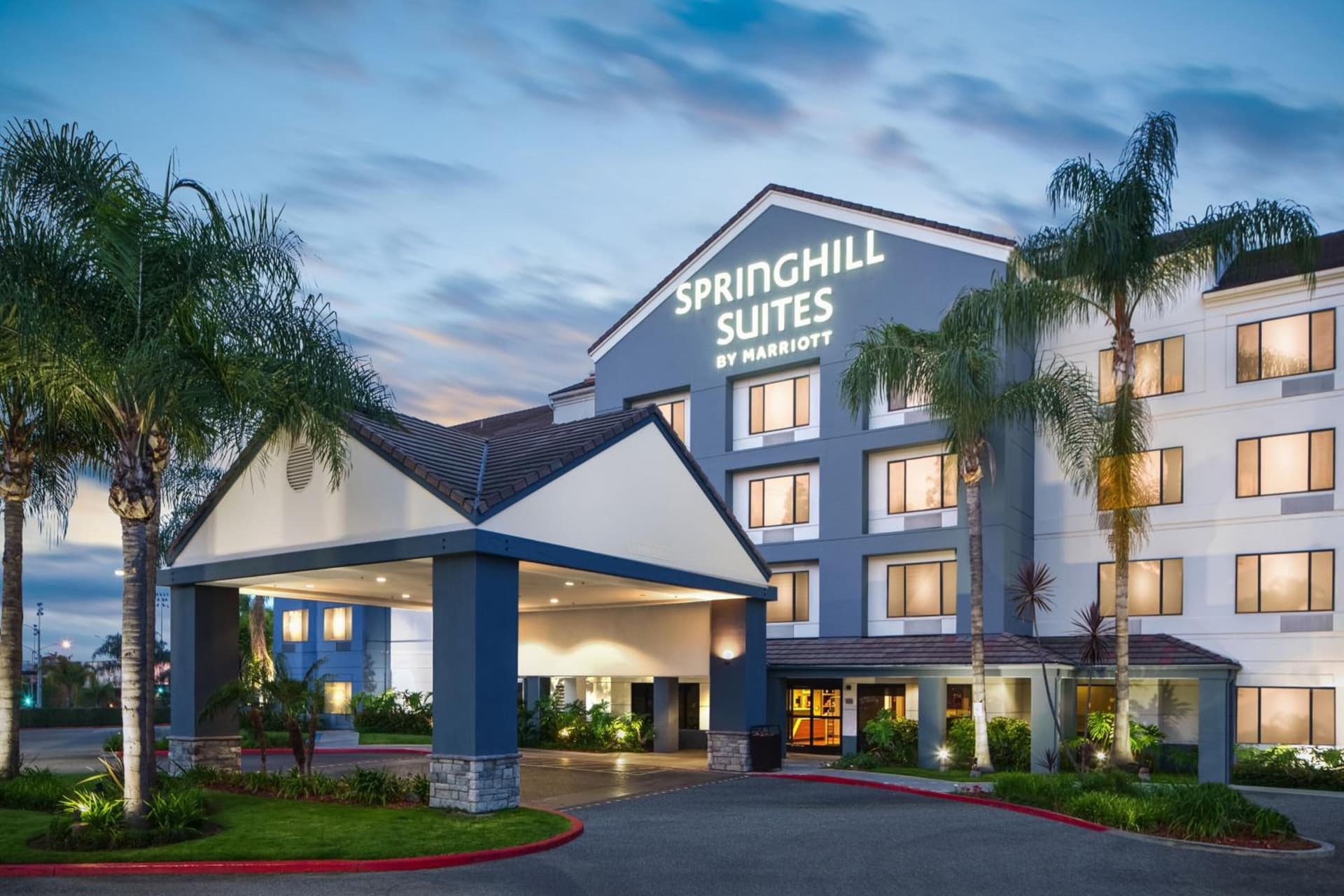 SpringHill Suites Pasadena Arcadia interior in Arcadia, CA — gallery photo 2