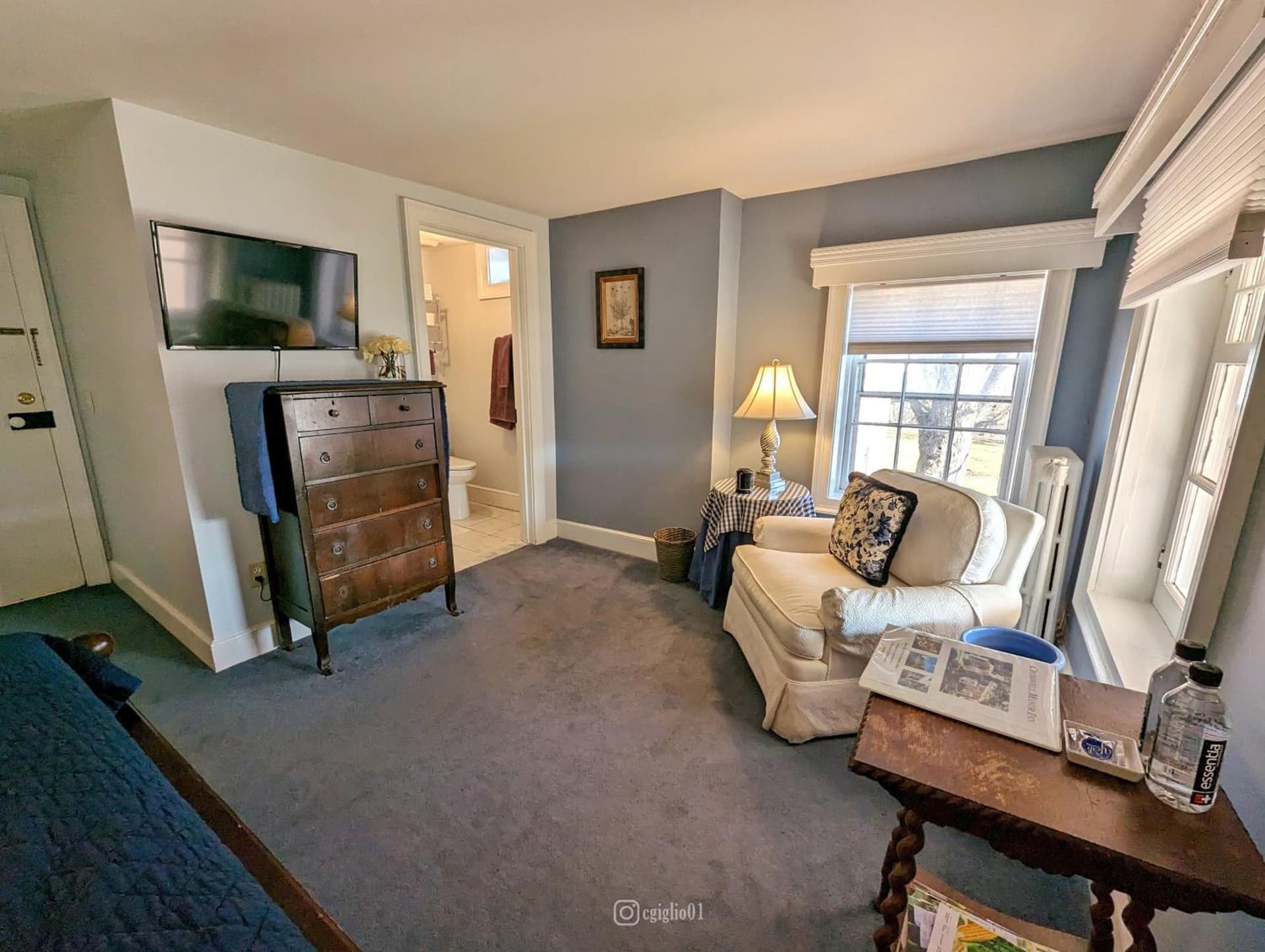 Cromwell Manor Inn property views in Cornwall-on-Hudson, NY — gallery photo 3