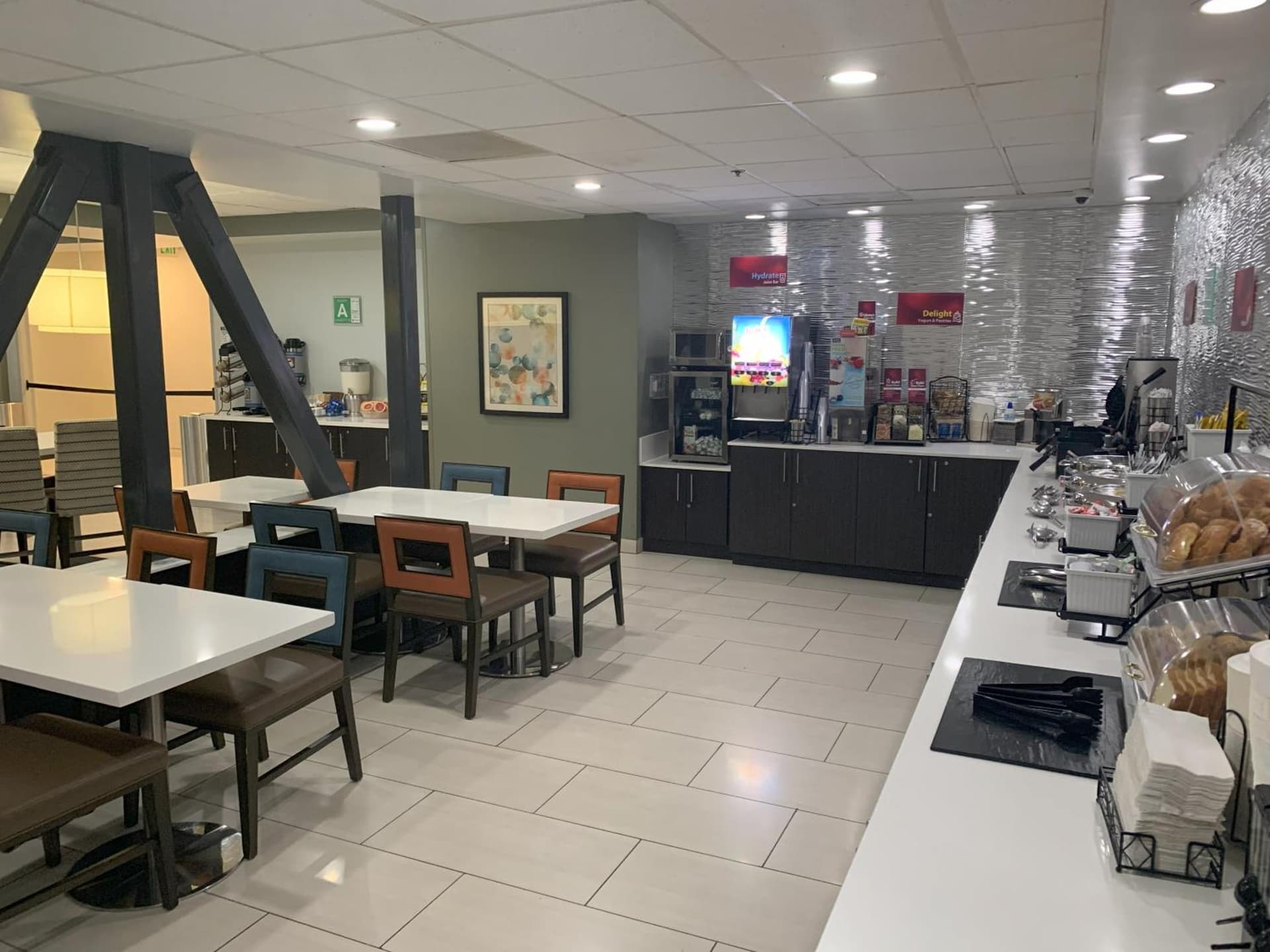 Best Western Plus Commerce Hotel gallery photo in Los Angeles, CA — image 76