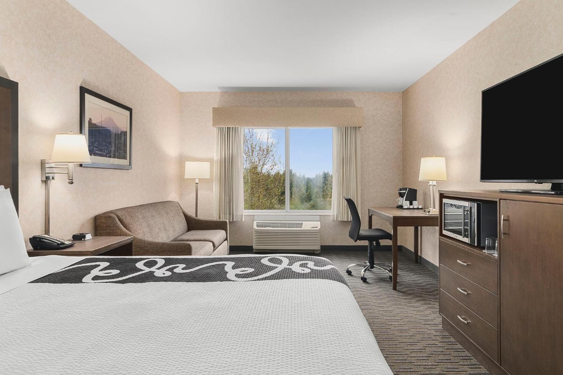 The INN at Gig Harbor property views in Gig Harbor, WA — gallery photo 3