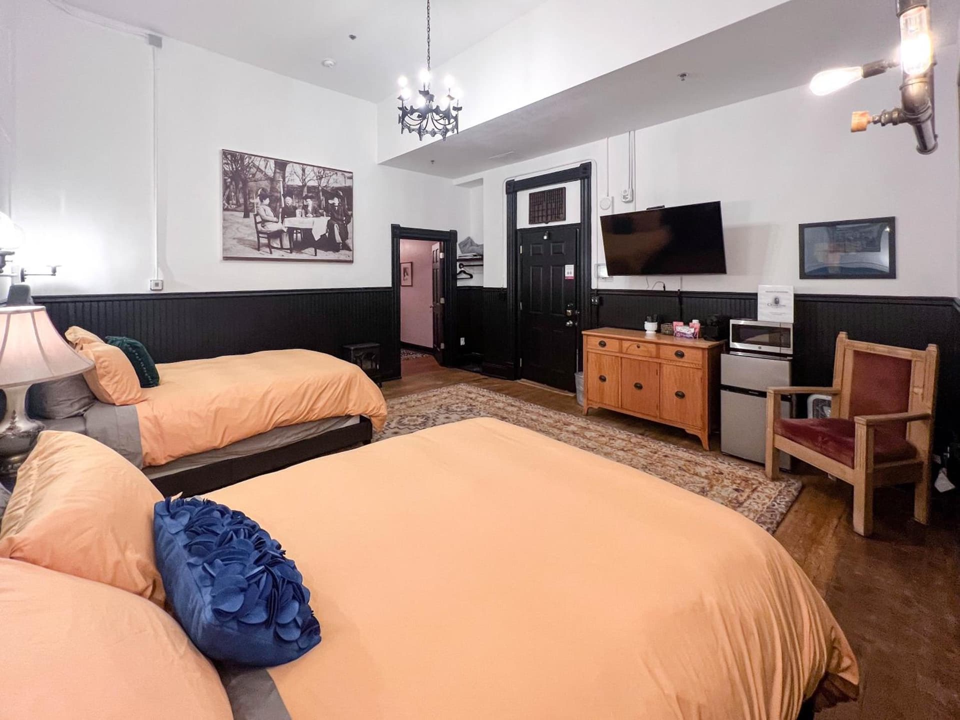 The Oliver Inn gallery photo in Duluth, MN — image 88