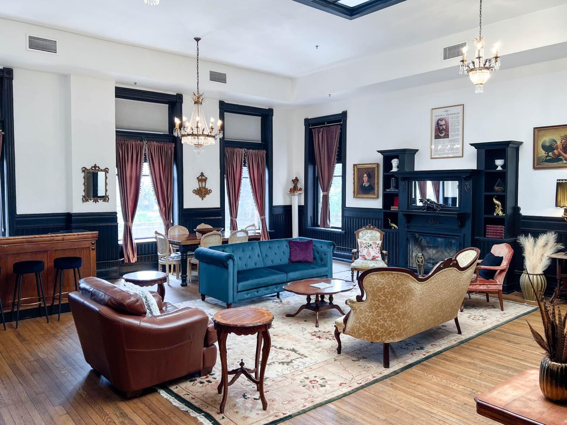 The Oliver Inn interior in Duluth, MN — gallery photo 2