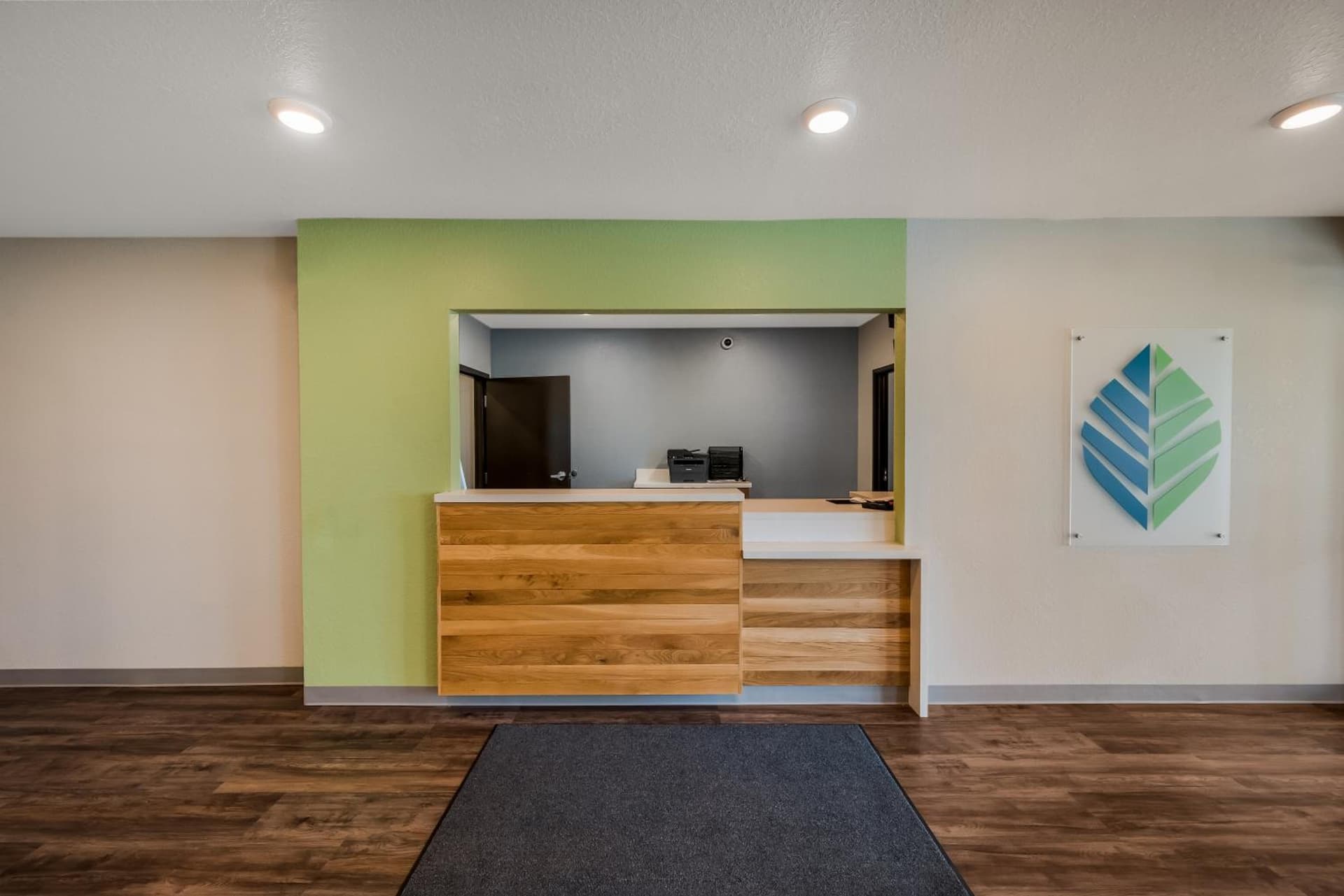 WoodSpring Suites West Palm Beach gallery photo in West Palm Beach, FL — image 47