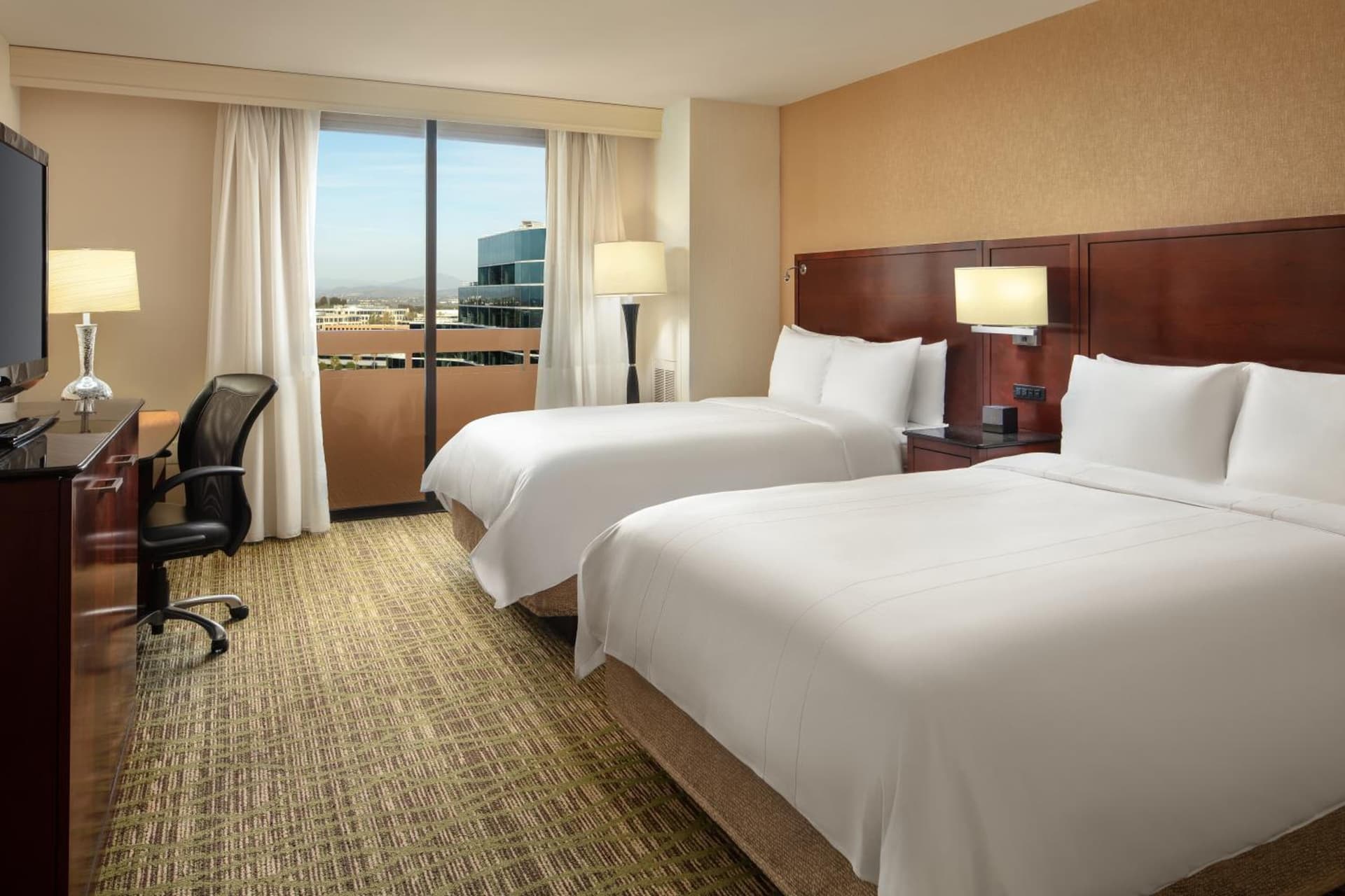 San Diego Marriott La Jolla interior in San Diego, CA — gallery photo 2