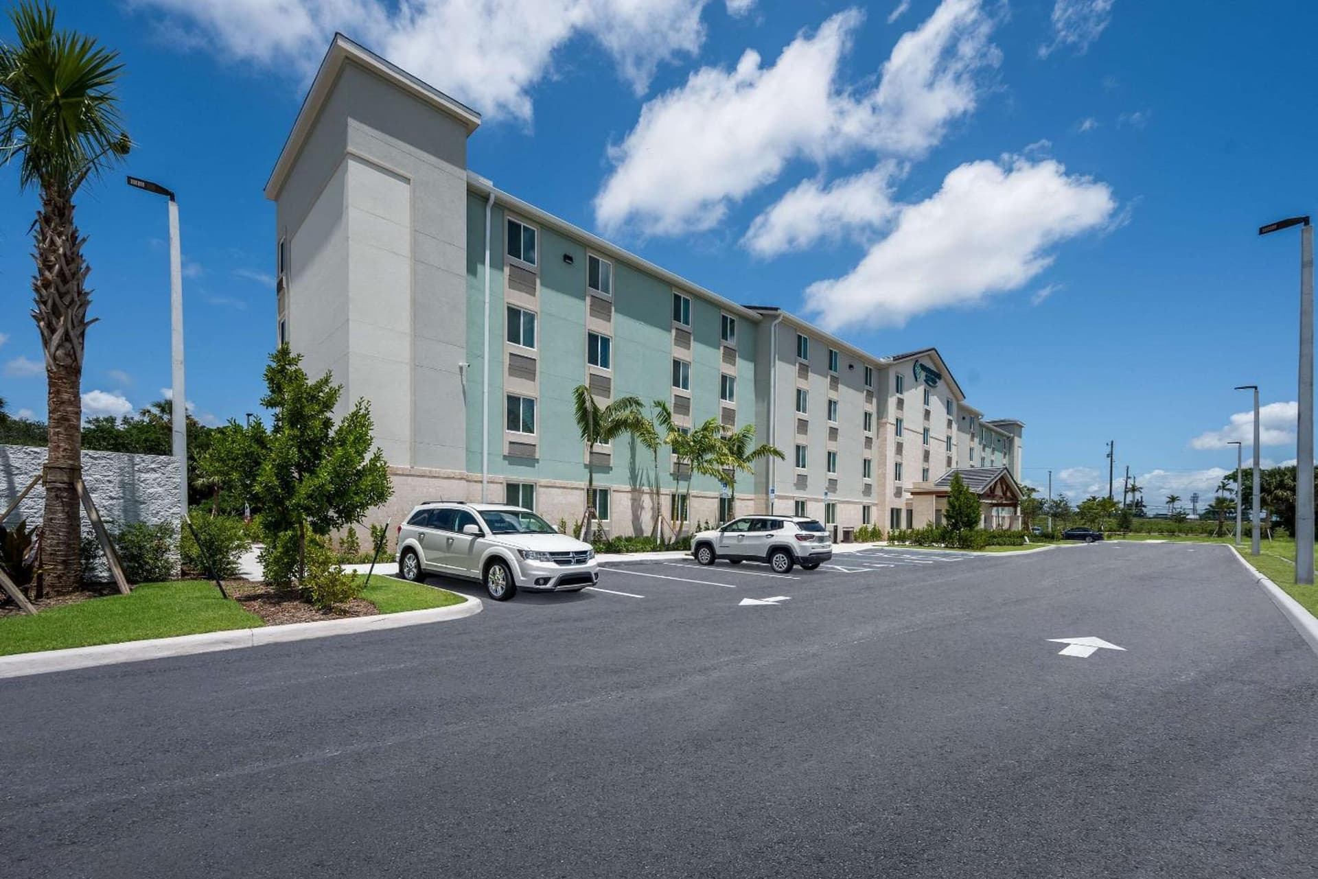 WoodSpring Suites West Palm Beach interior in West Palm Beach, FL — gallery photo 2