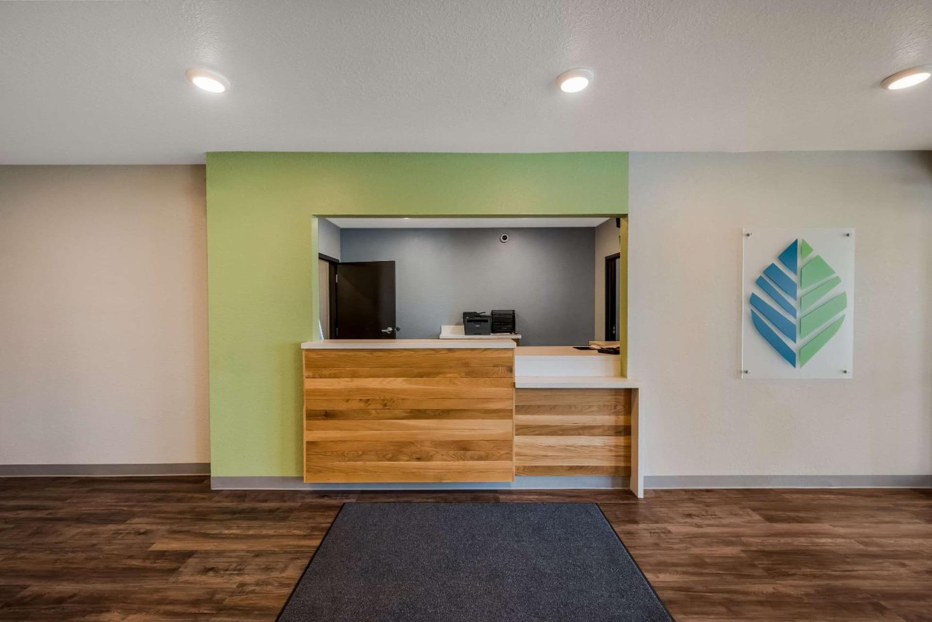 WoodSpring Suites West Palm Beach gallery photo in West Palm Beach, FL — image 46