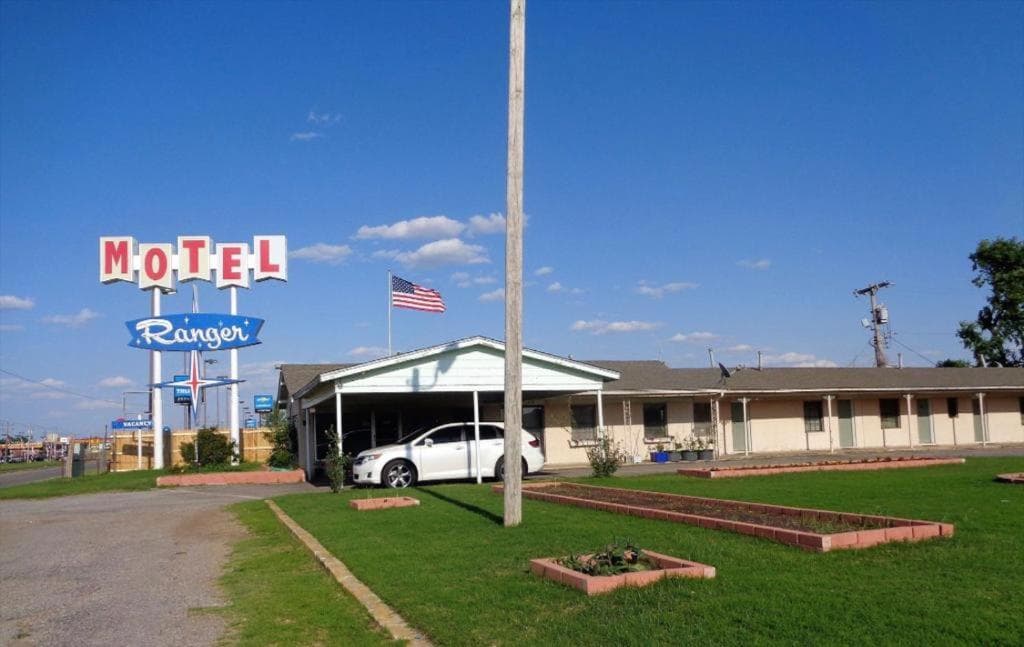 Ranger Motel property views in El Reno, OK — gallery photo 3