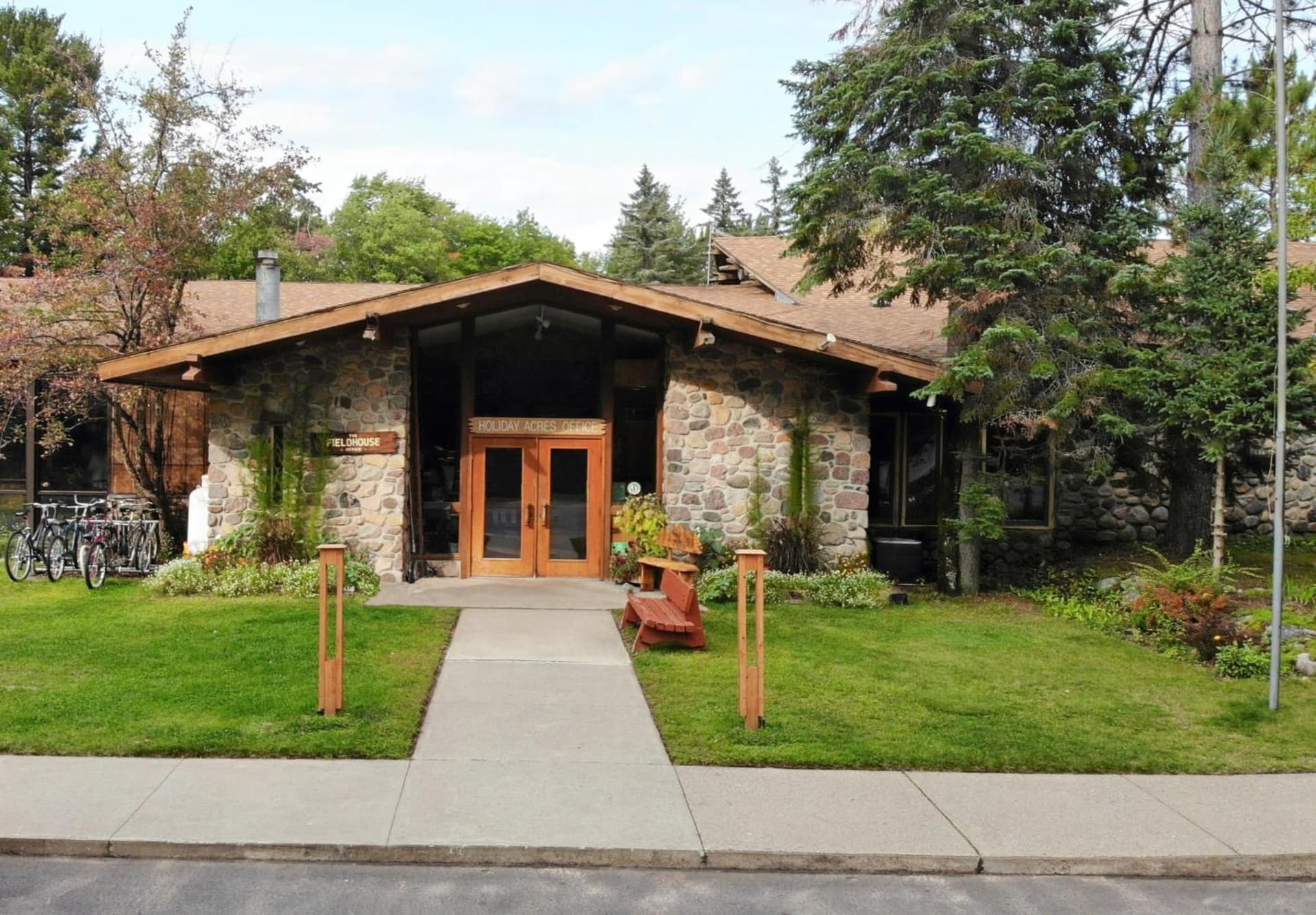 Holiday Acres Resort — hotel in Rhinelander, Wisconsin