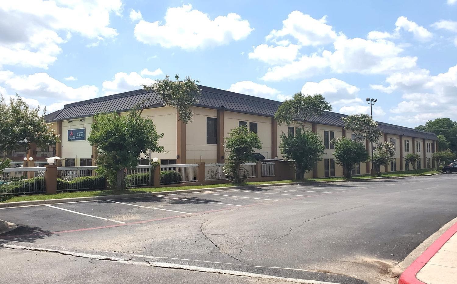 Coratel Inn & Suites by Jasper New Braunfels IH-35 EXT 189 gallery photo in New Braunfels, TX — image 41