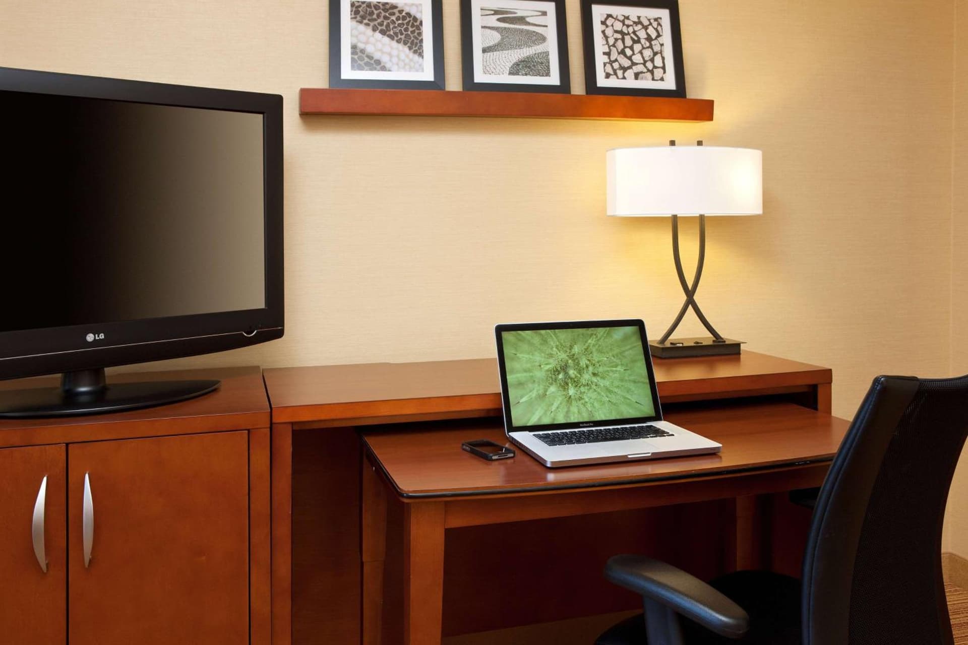 Best Western Plus Elgin - Chicago gallery photo in Elgin, IL — image 14