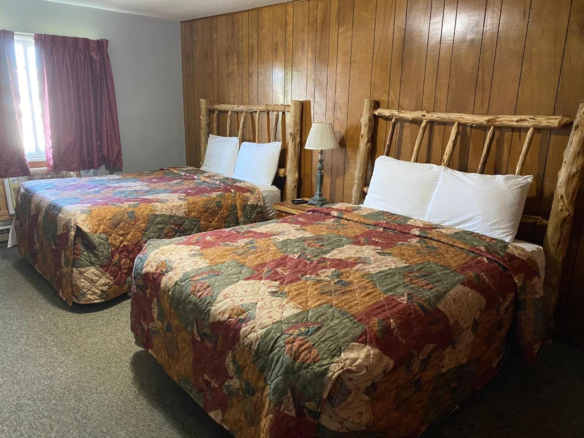 Celebrity Inn interior in Clarinda, IA — gallery photo 2