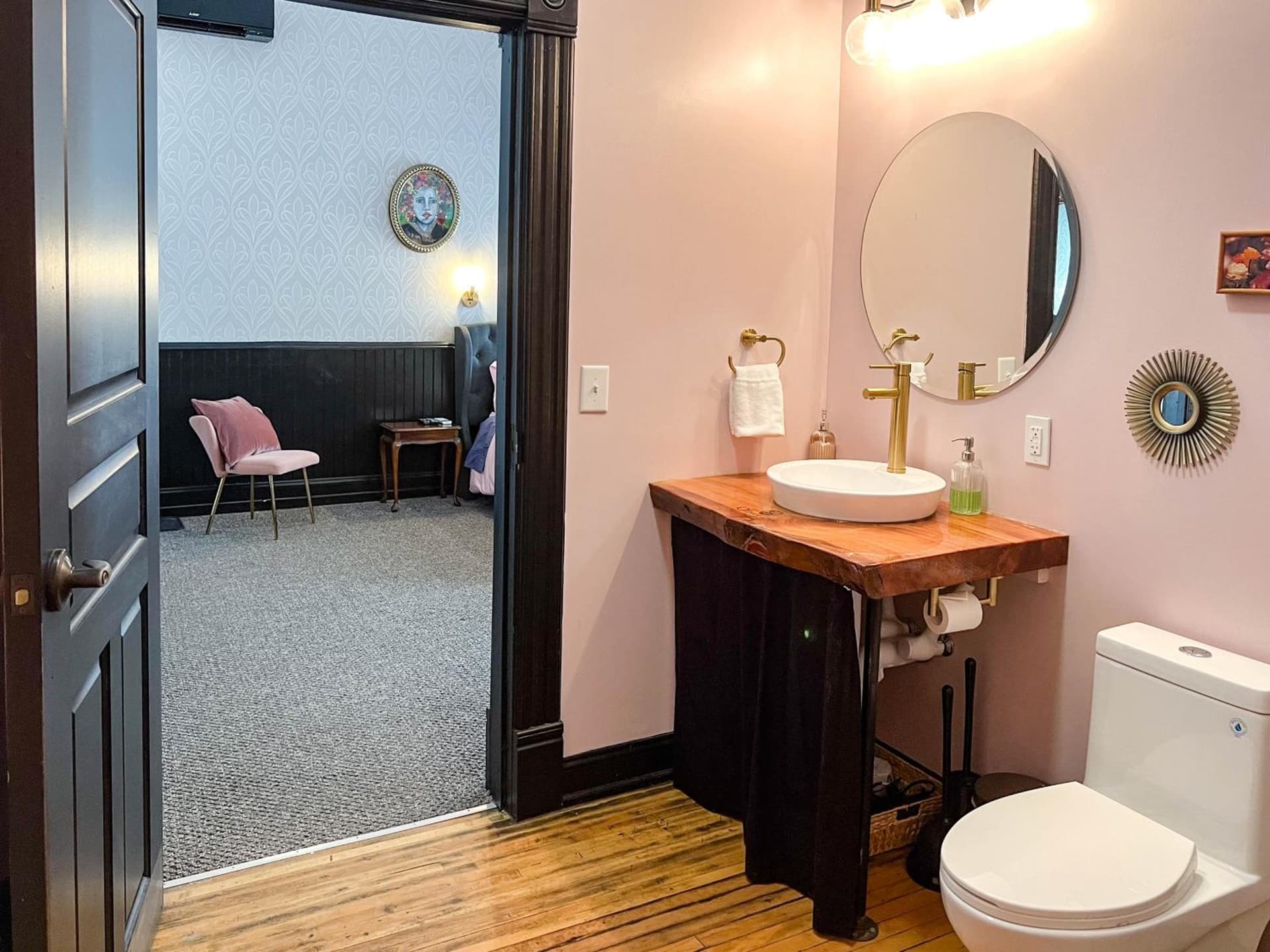 The Oliver Inn gallery photo in Duluth, MN — image 81