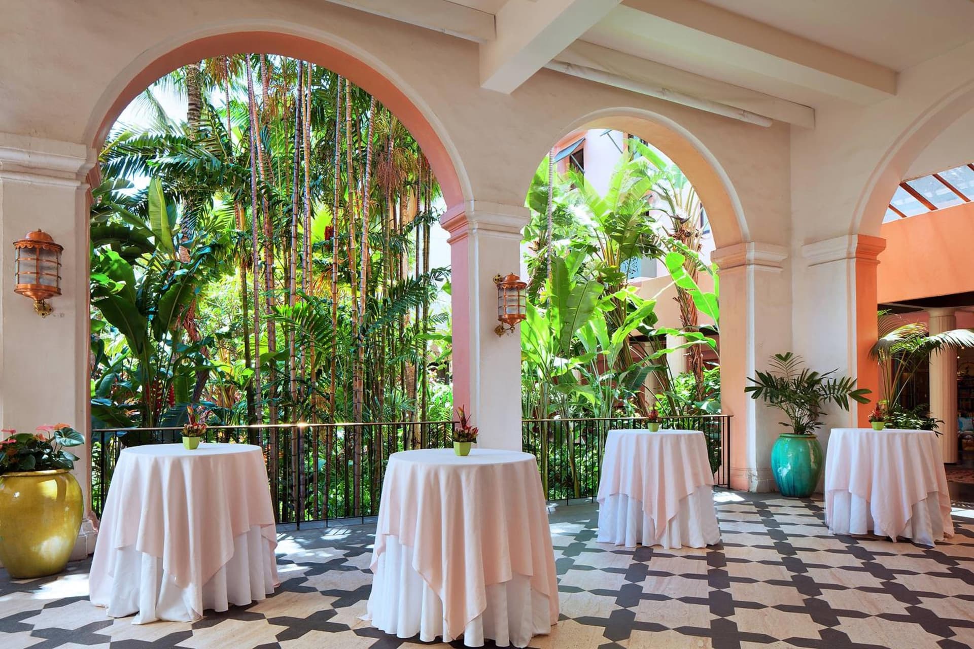 The Royal Hawaiian, A Luxury Collection Resort, Waikiki gallery photo in Honolulu, HI — image 152