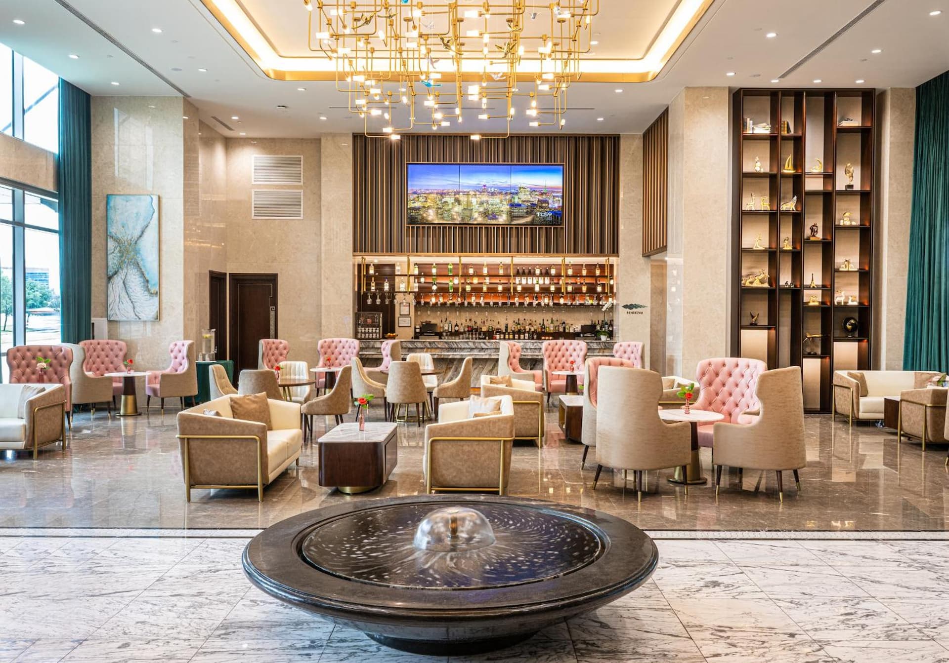 Blossom Hotel Houston, Curio Collection by Hilton gallery photo in Houston, TX — image 17