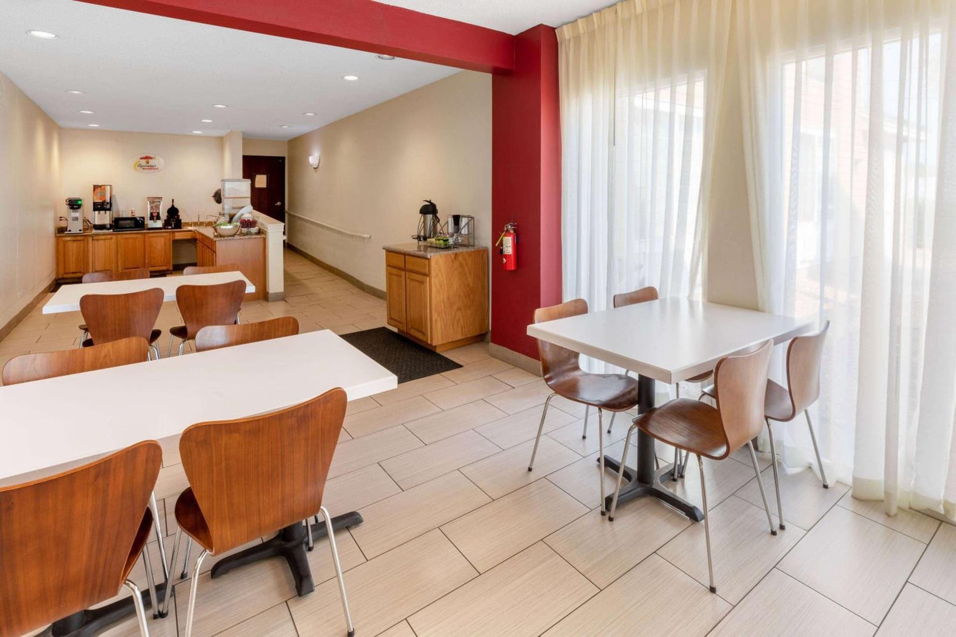 Super 8 by Wyndham Garland Rowlett East Dallas Area gallery photo in Garland, TX — image 21