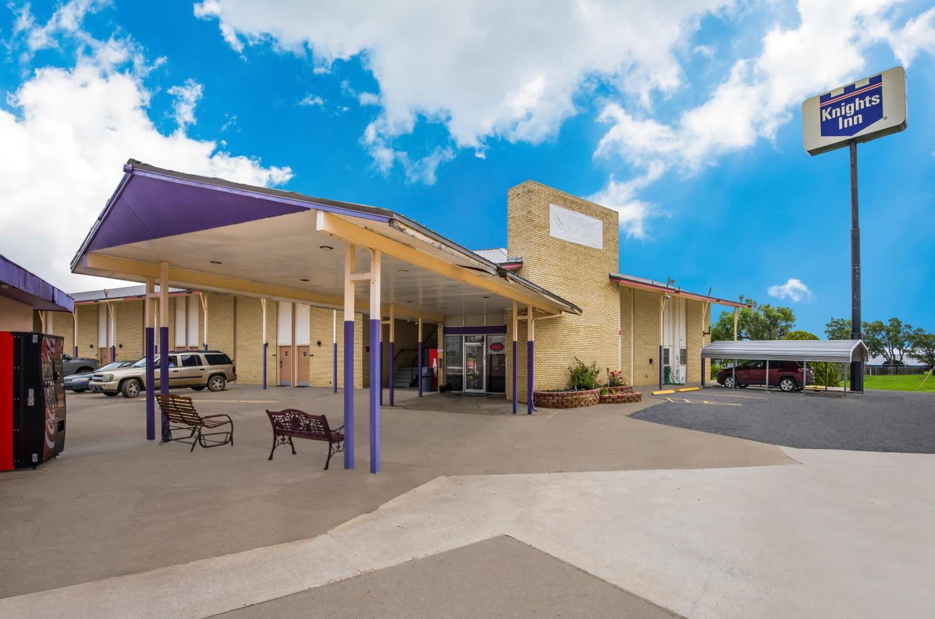 Travelodge by Wyndham Oakley featured exterior or lobby in Oakley, KS — similar hotel