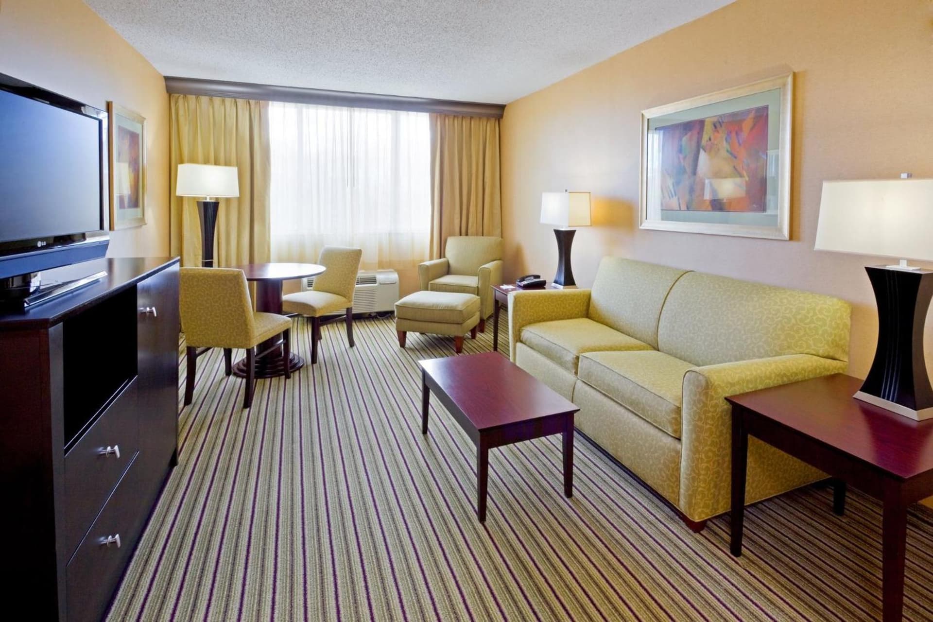Holiday Inn & Suites Parsippany Fairfield by IHG gallery photo in Parsippany, NJ — image 39