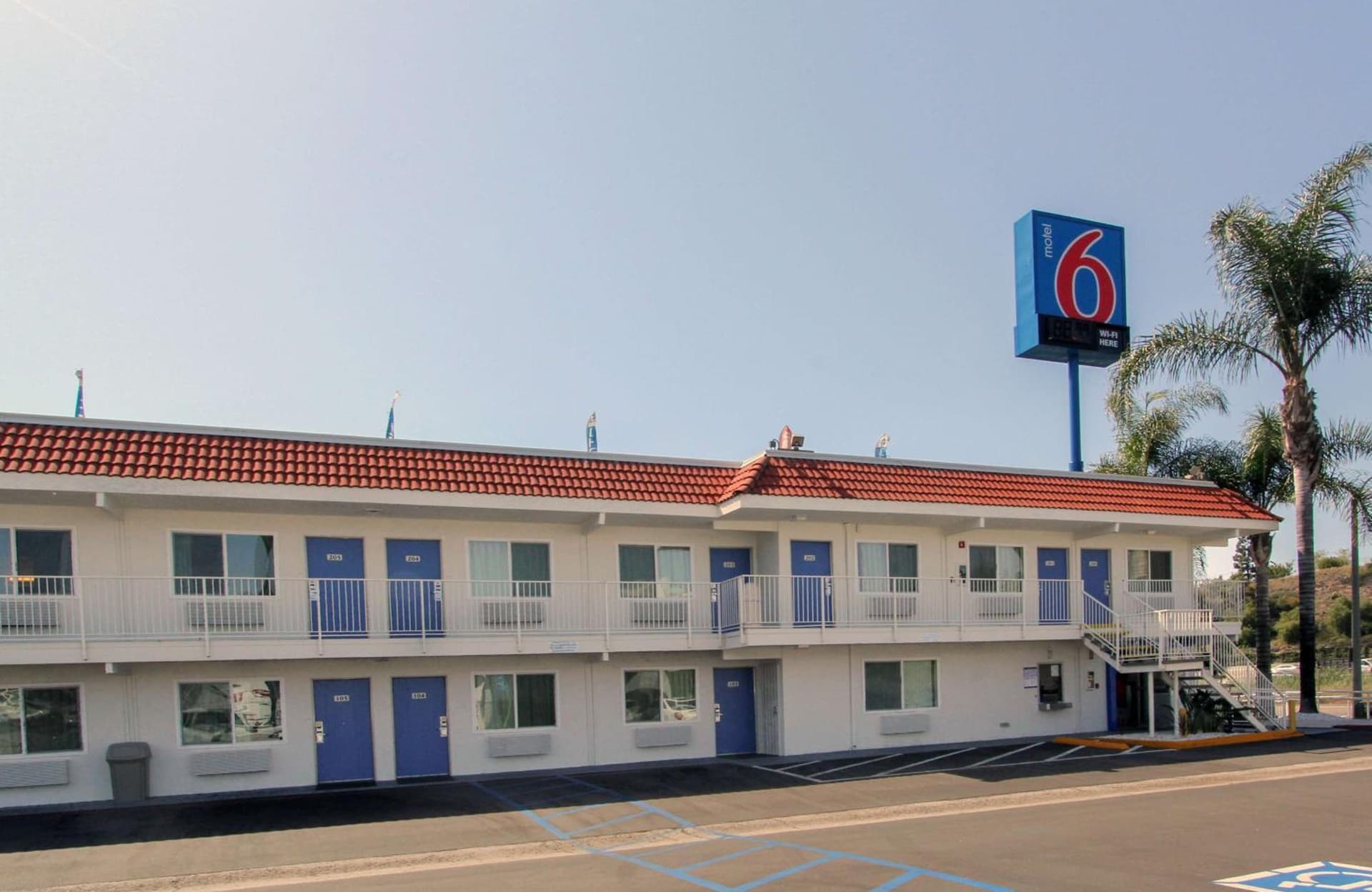 Motel 6-La Mesa, CA - San Diego interior in La Mesa, CA — gallery photo 2