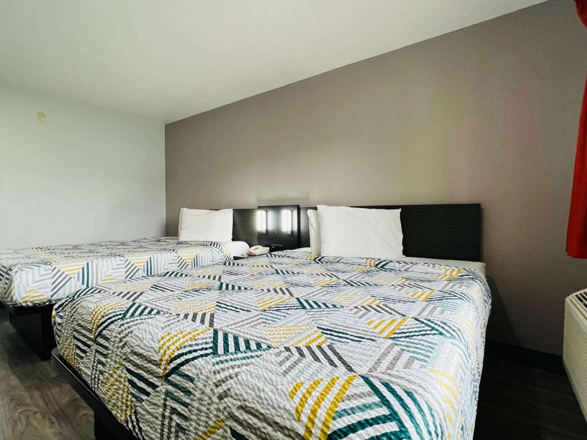 Motel 6-La Mesa, CA - San Diego property views in La Mesa, CA — gallery photo 3