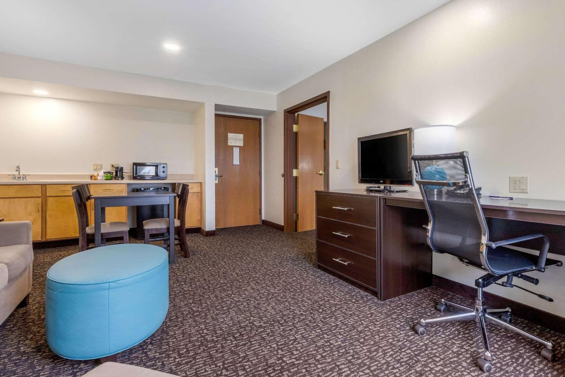 Sleep Inn & Suites Johnson City gallery photo in Johnson City, TN — image 39