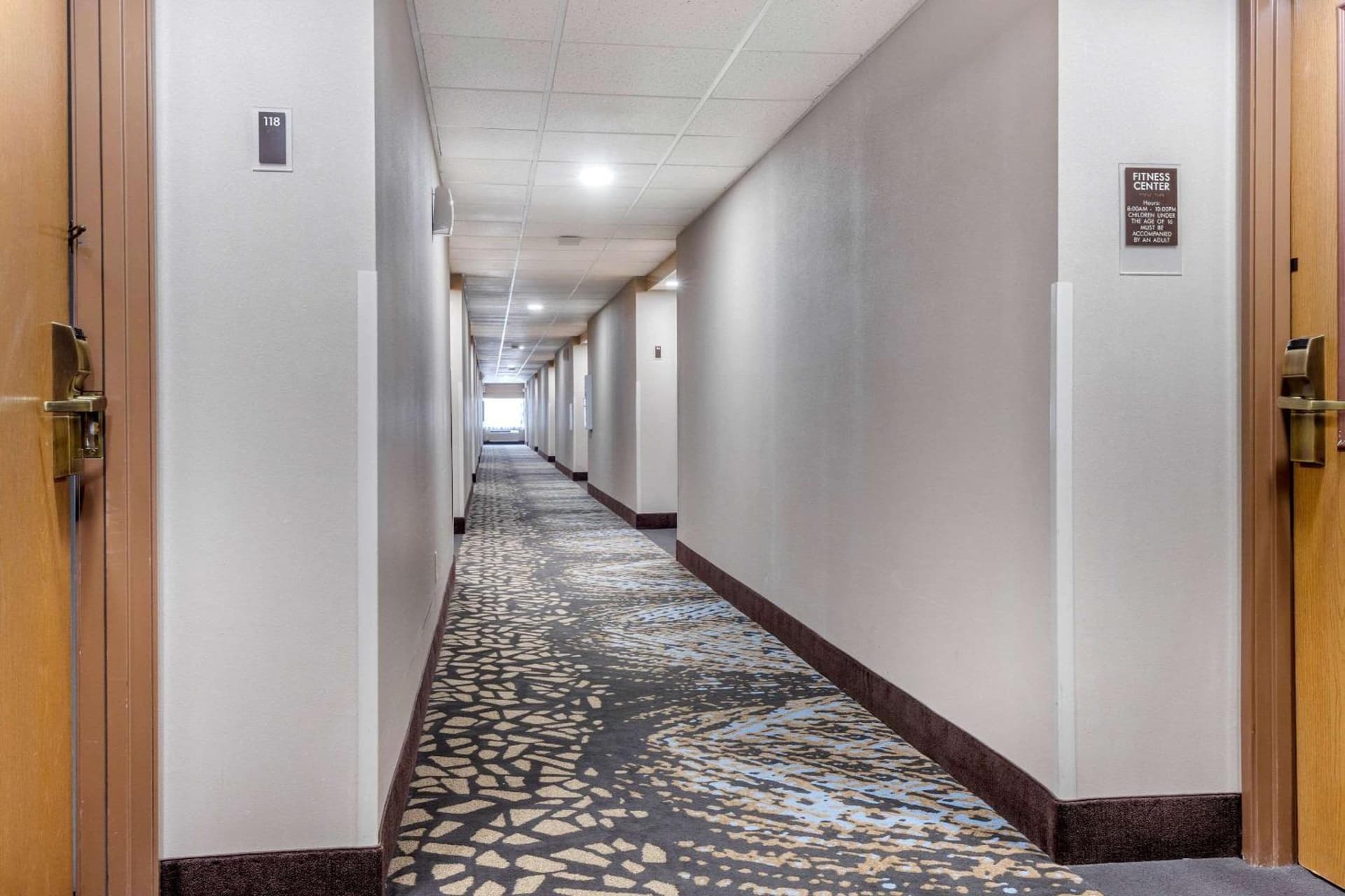 Sleep Inn & Suites Johnson City gallery photo in Johnson City, TN — image 69