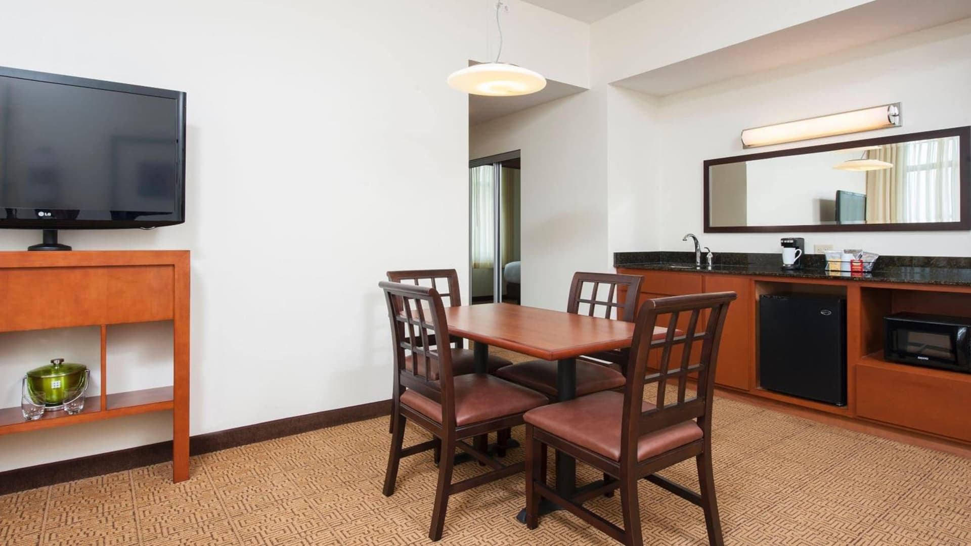 Hyatt Place Des Moines Downtown gallery photo in Des Moines, IA — image 14