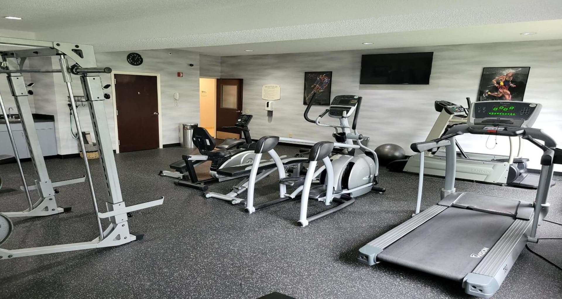 City Express By Marriott Shepherdsville Louisville interior in Shepherdsville, KY — gallery photo 2