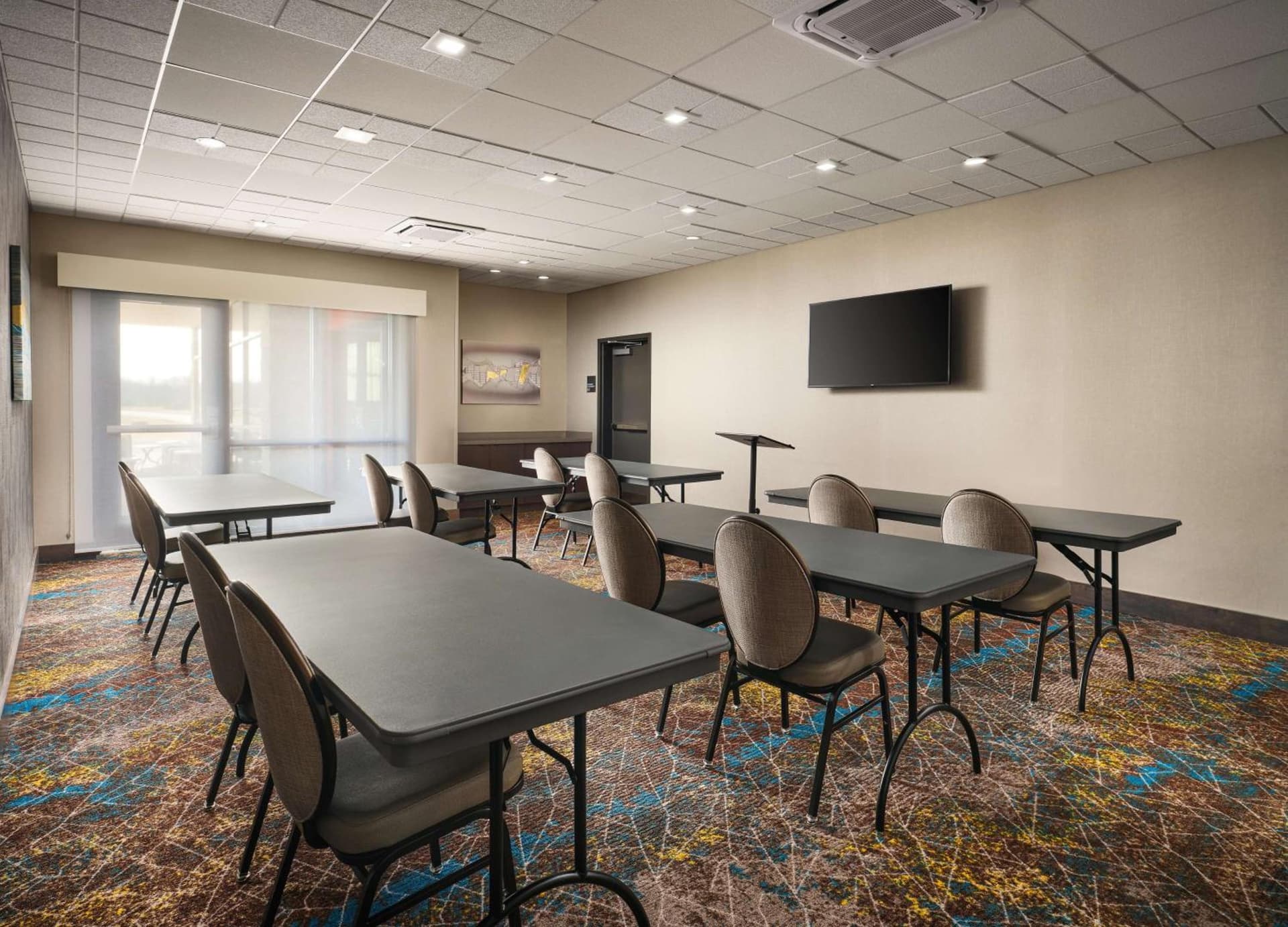 Best Western Plus Executive Residency Jackson Northeast interior in Jackson, TN — gallery photo 2