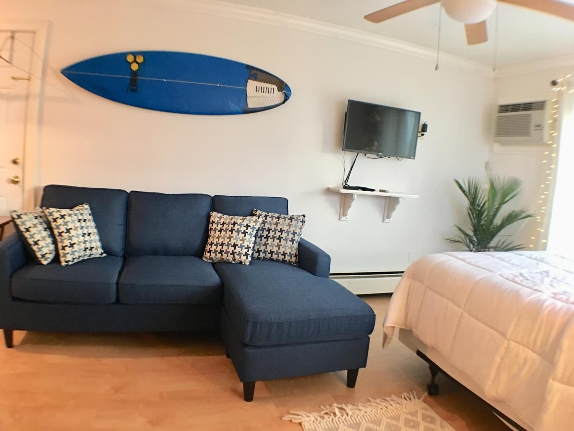 Jonathan's Ocean Front Studio Suites Hampton Beach! — hotel in Hampton, Georgia