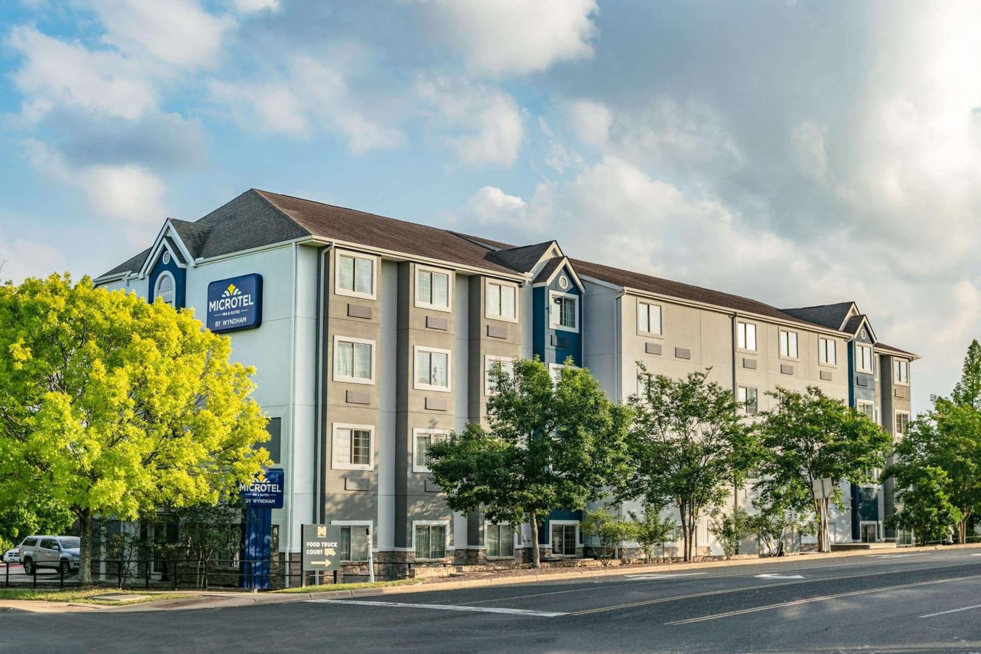 Microtel Inn & Suites by Wyndham Austin Airport interior in Austin, TX — gallery photo 2
