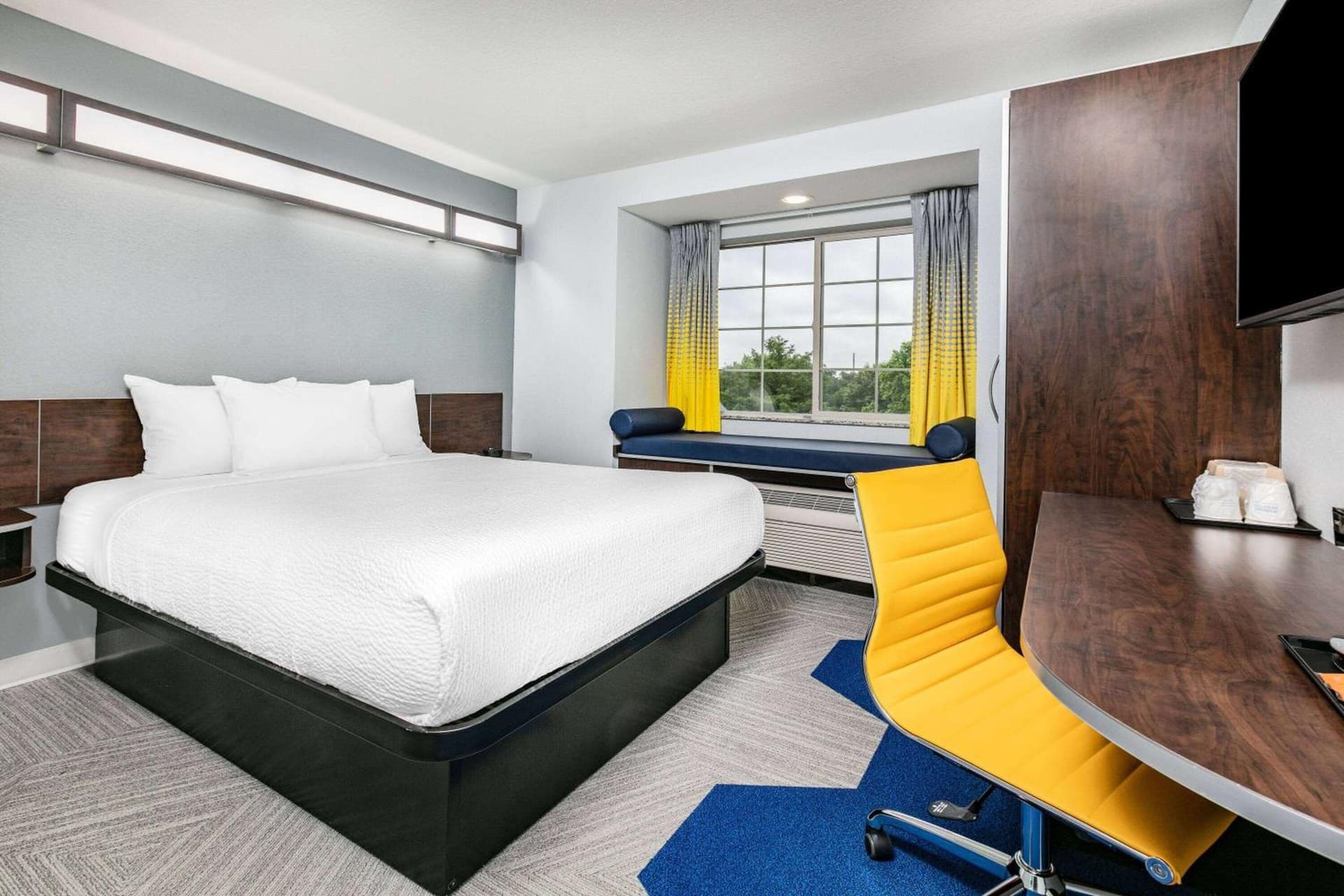 Microtel Inn & Suites by Wyndham Austin Airport gallery photo in Austin, TX — image 25
