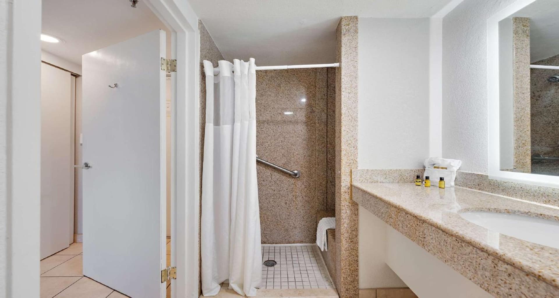 Best Western Plus Chesapeake Bay-Norfolk gallery photo in Norfolk, VA — image 43