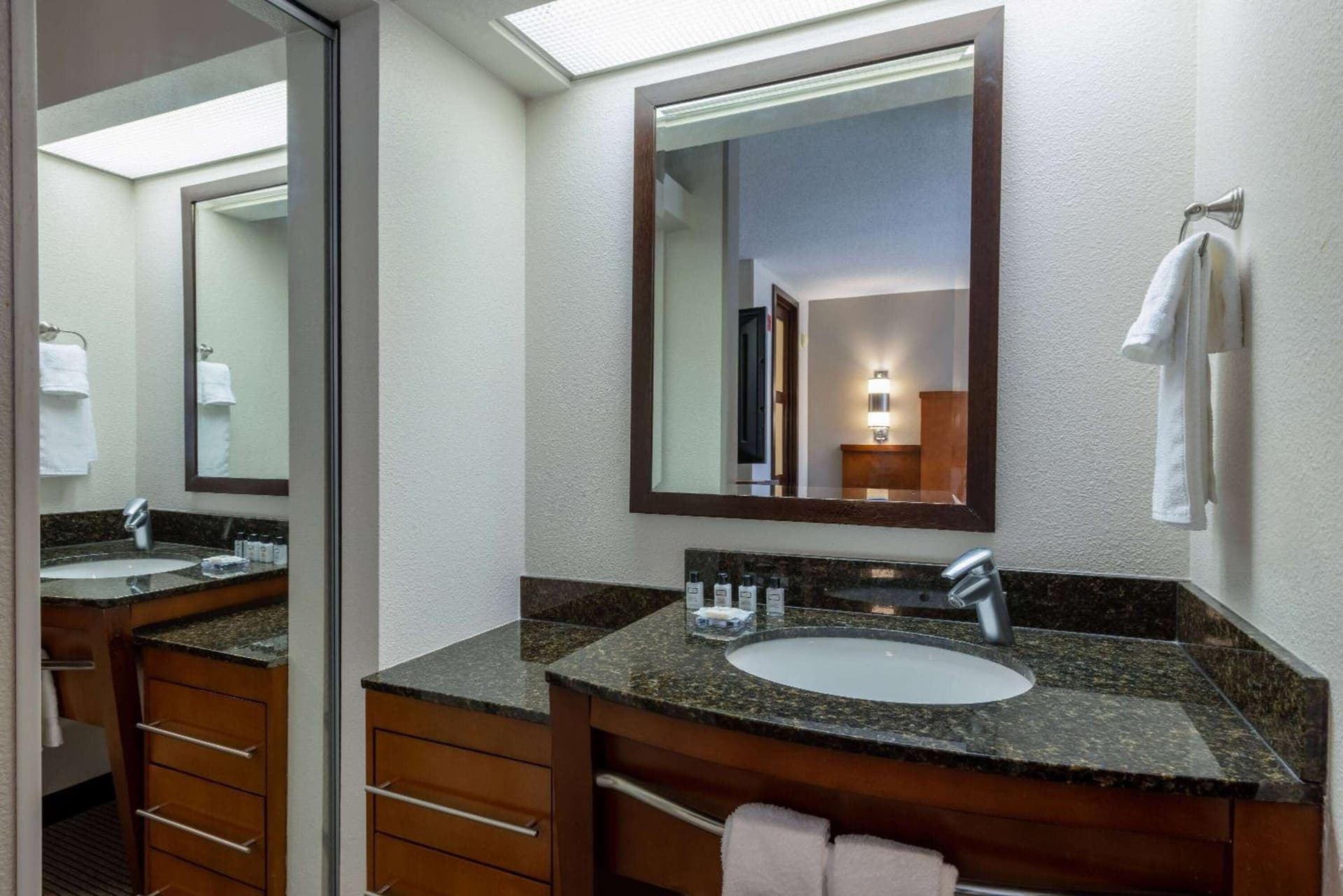 Wyndham Garden Kansas City Airport gallery photo in Kansas City, KS — image 27