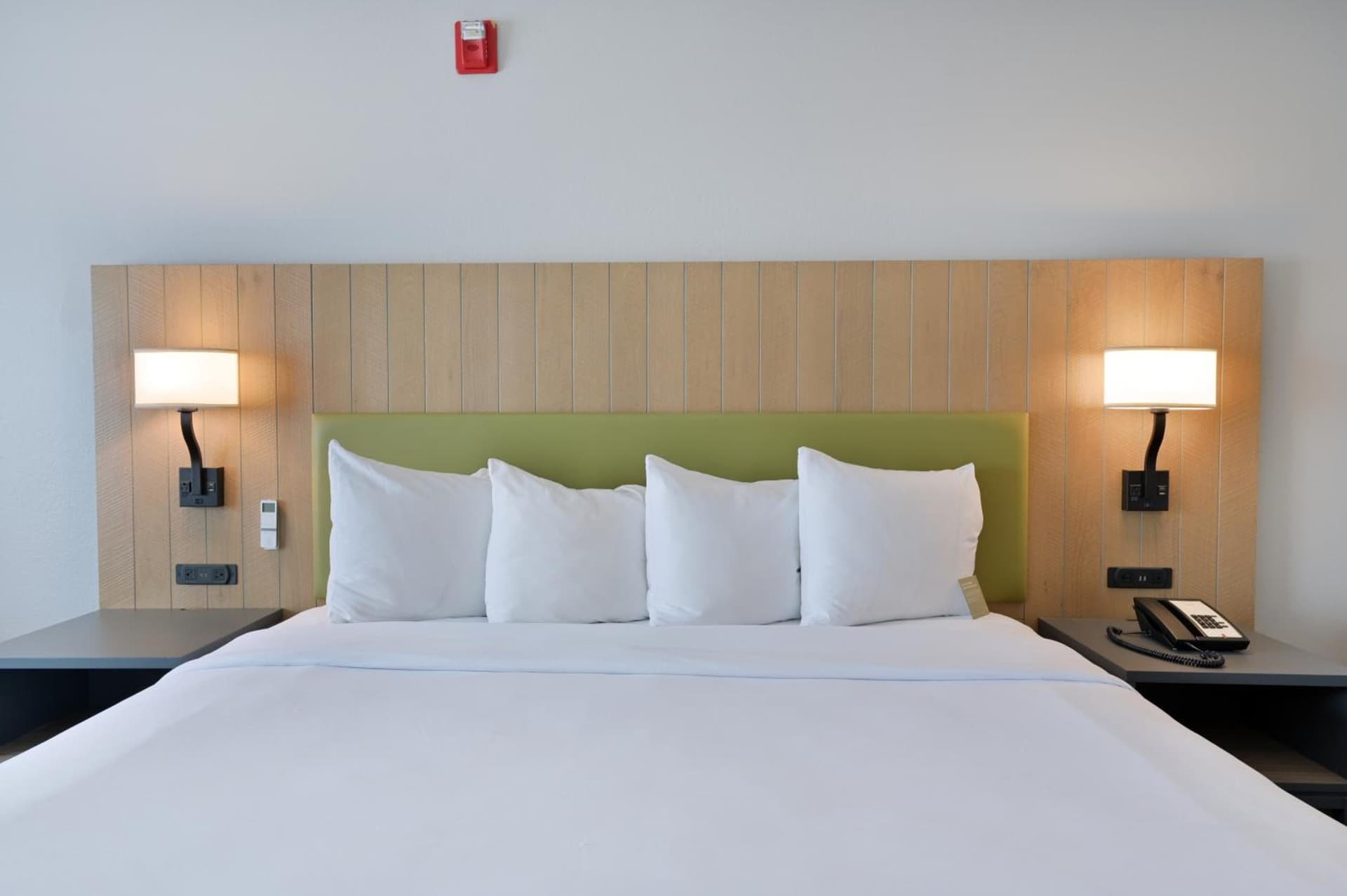 Country Inn & Suites by Radisson, Bloomington-Normal Airport, IL gallery photo in Bloomington, IL — image 41