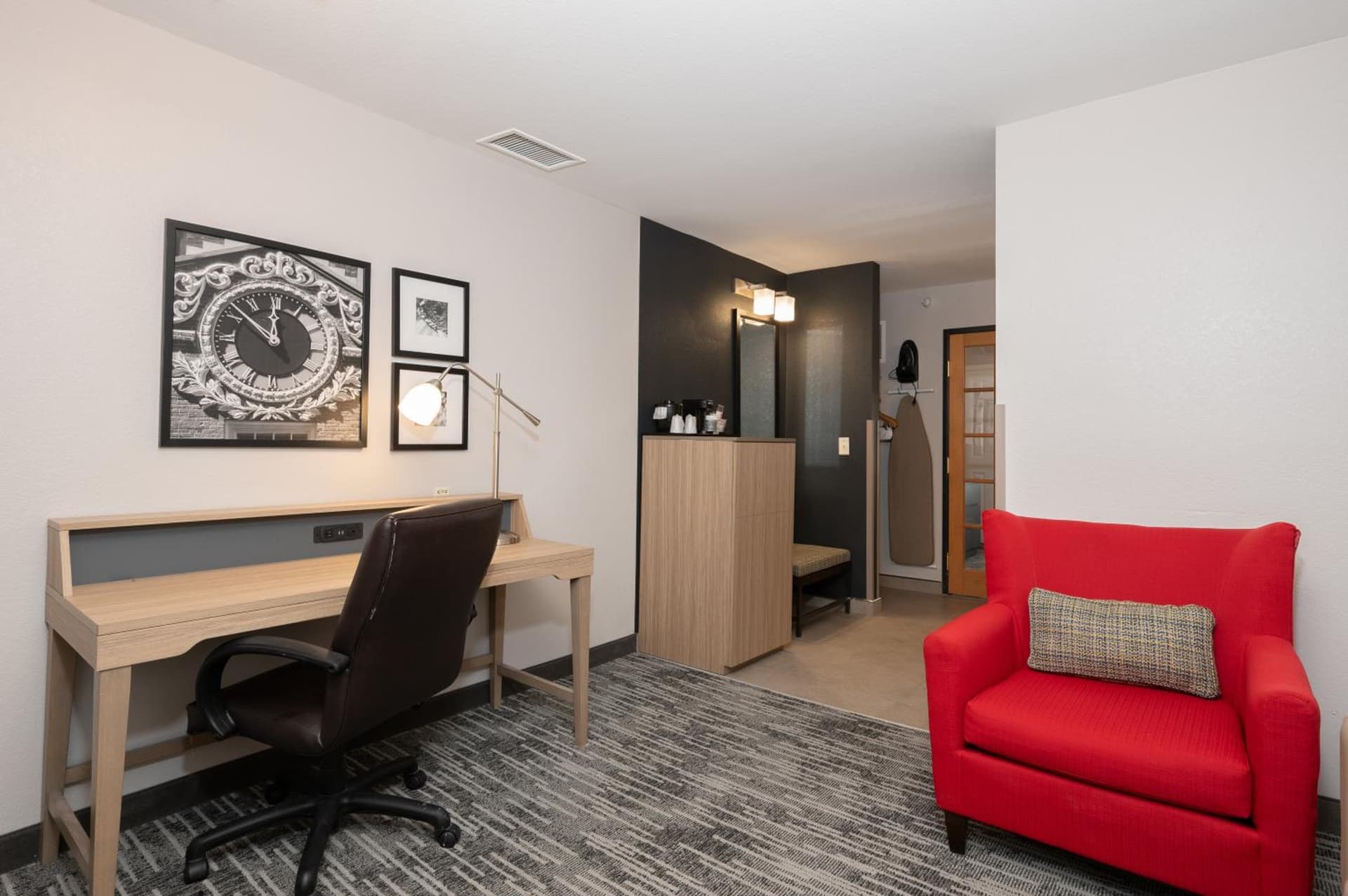 Country Inn & Suites by Radisson, Bloomington-Normal Airport, IL gallery photo in Bloomington, IL — image 30